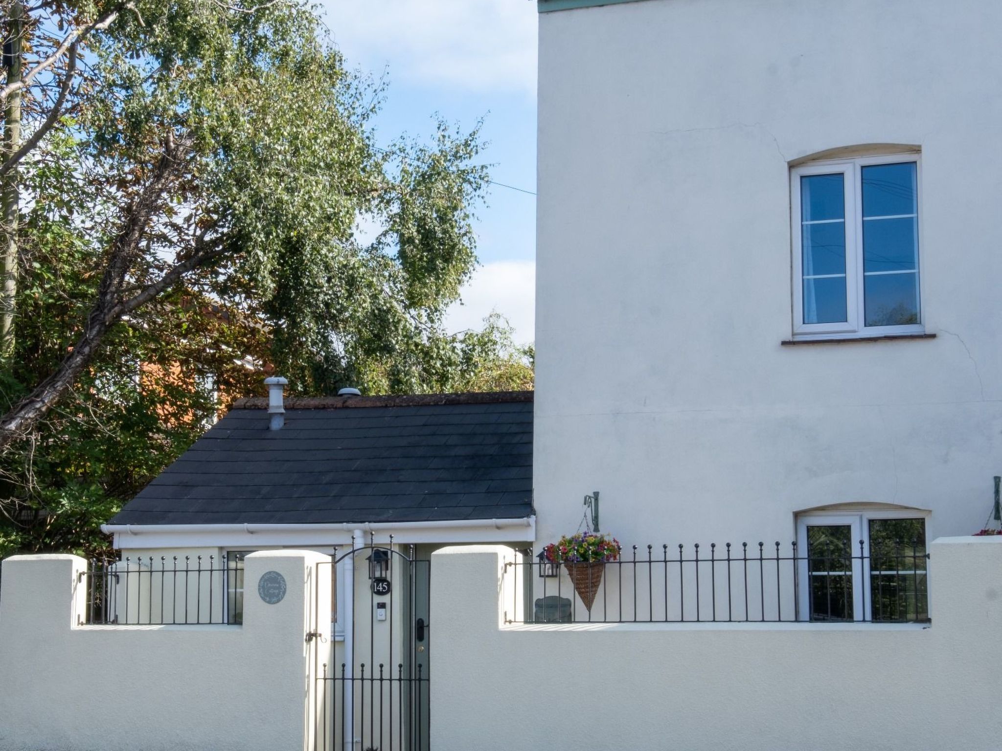 Doverow Cottage-Image-tags.info