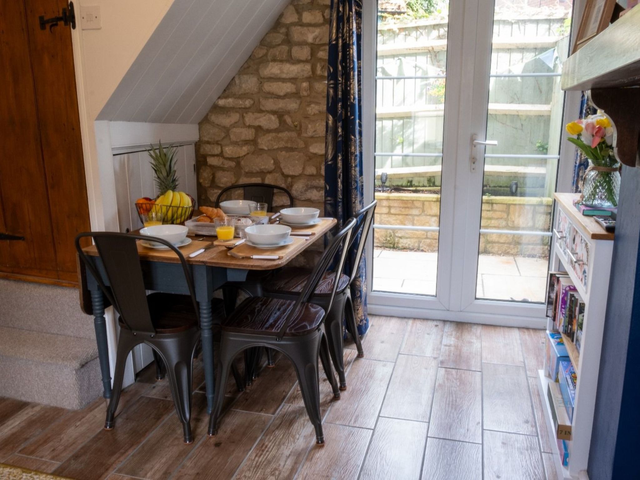 Doverow Cottage-Image-tags.info