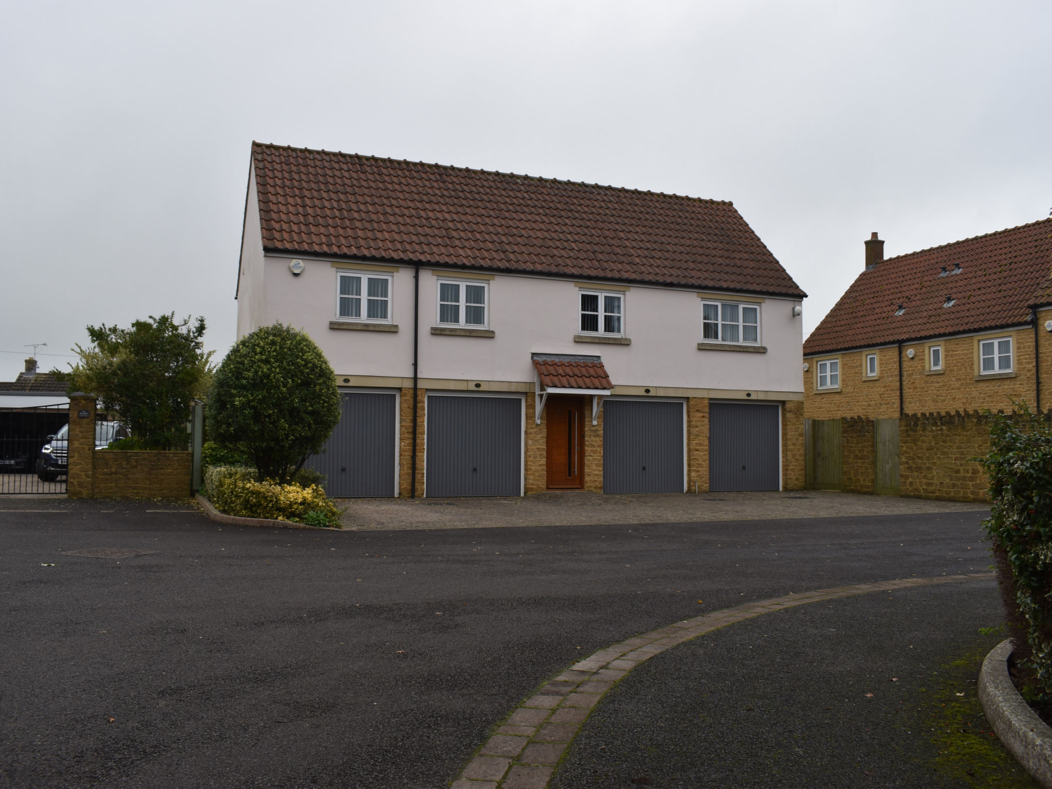 Hollies Cottage, Willow (2 bed)