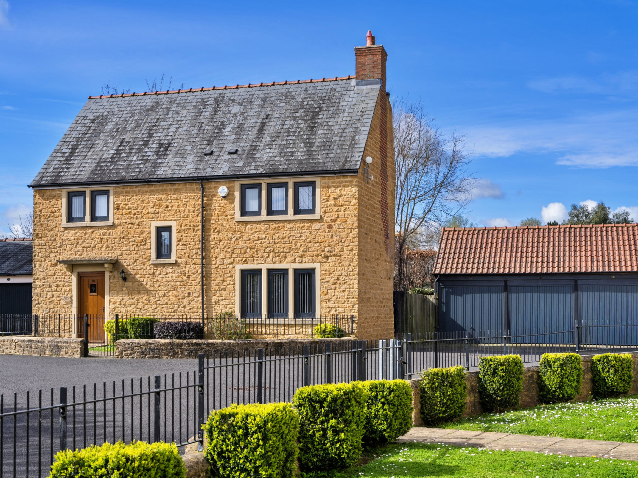Hollies Cottage, Elm (4 bed)