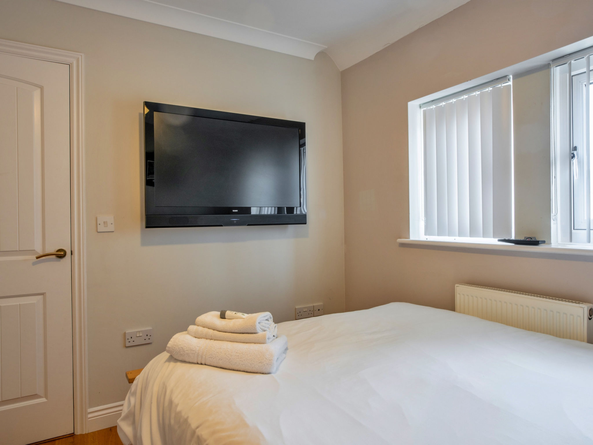 Hollies Cottage, Elm (4 bed) - Binnen