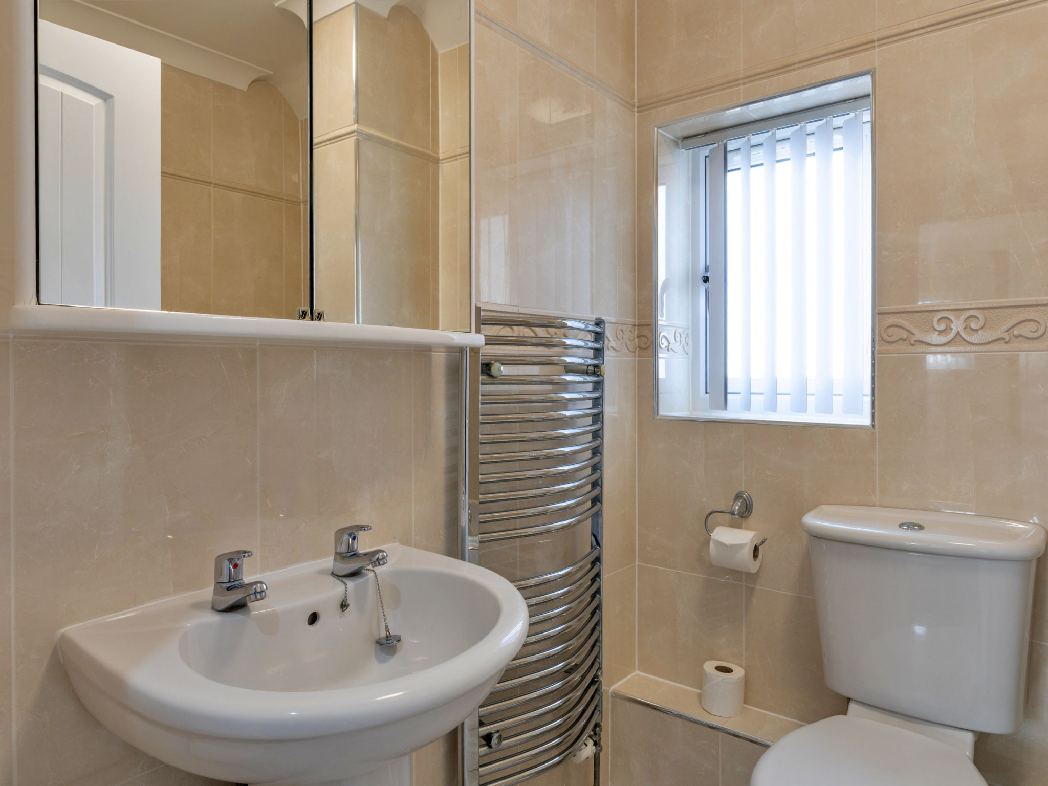 Hollies Cottage, Elm (4 bed) - Binnen