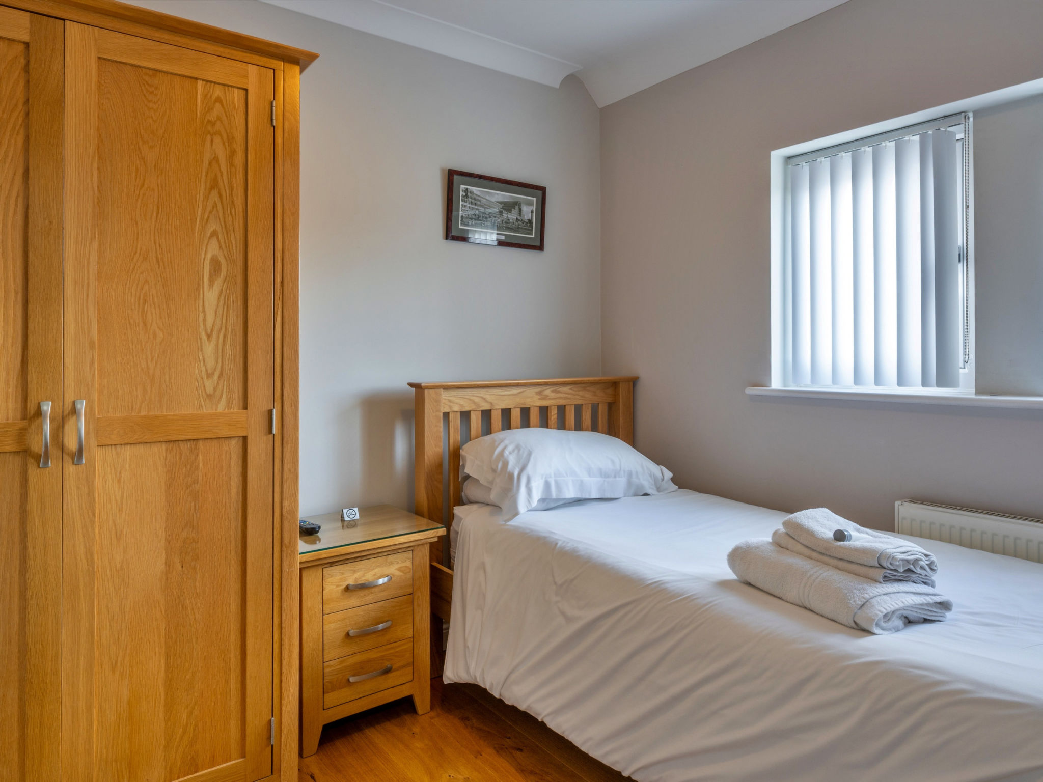 Hollies Cottage, Elm (4 bed) - Binnen