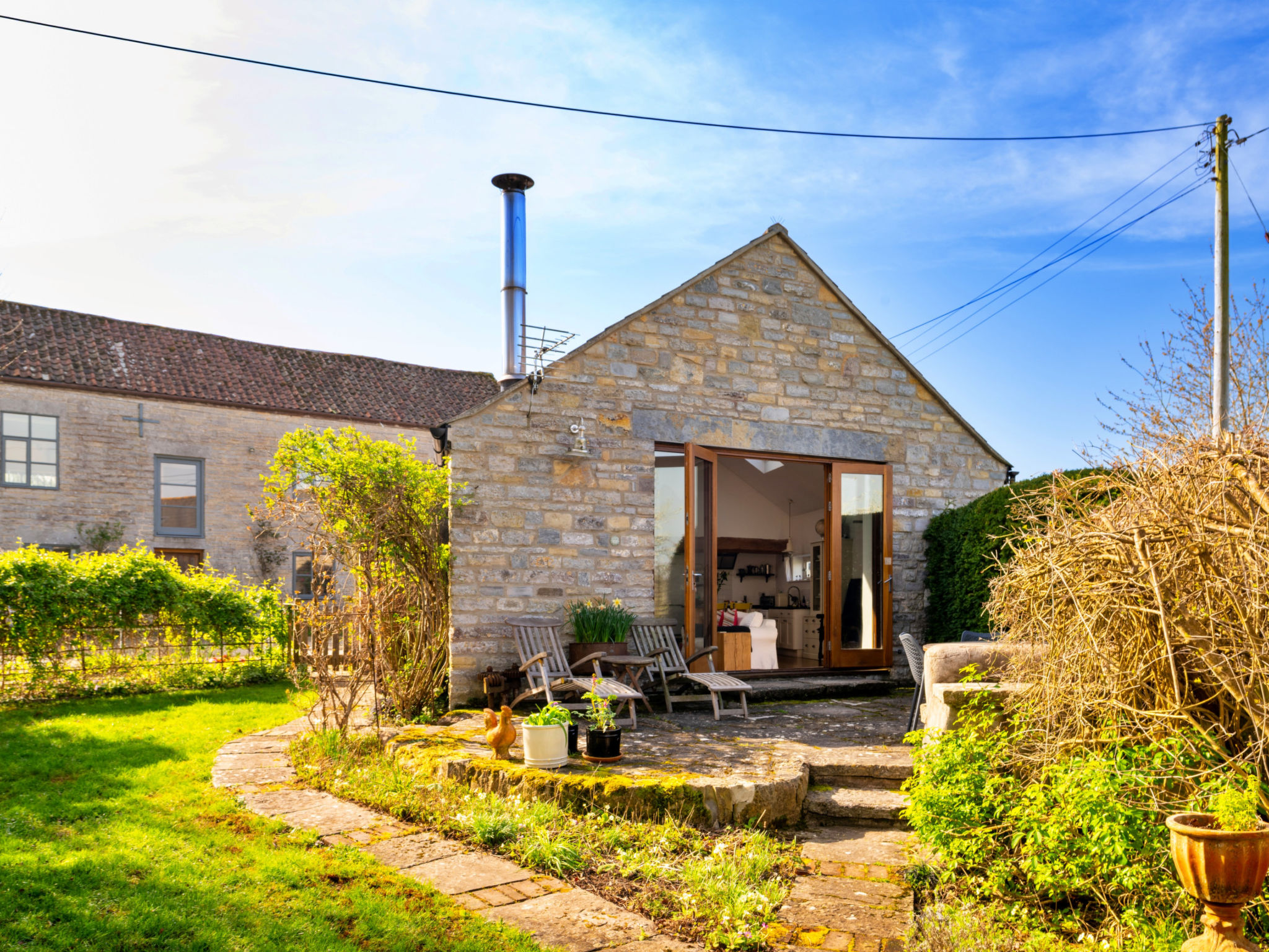 Mill Barn By The Stream - Buiten