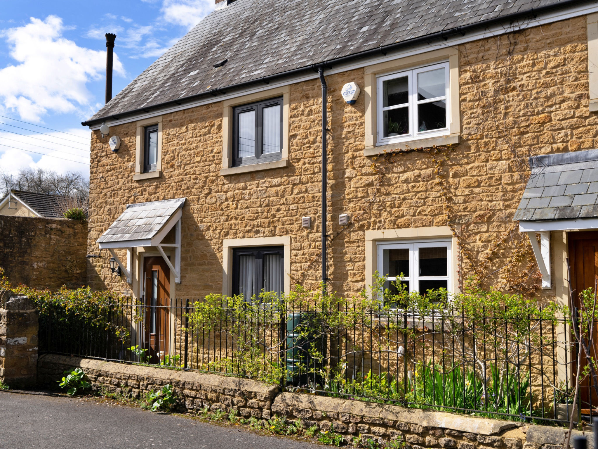 Hollies Cottage, Oak (3 bed)