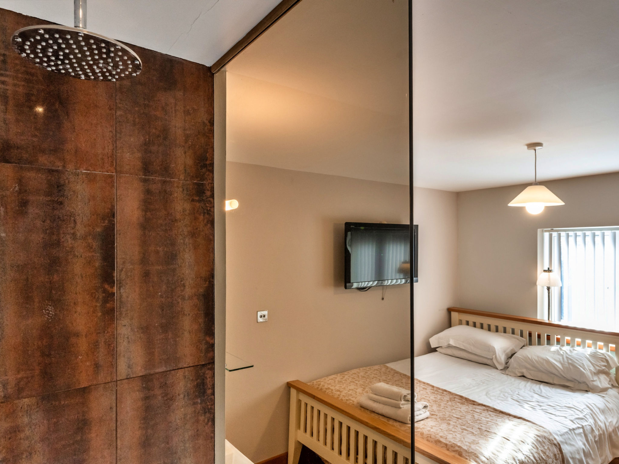 Hollies Cottage, Oak (3 bed) - Binnen