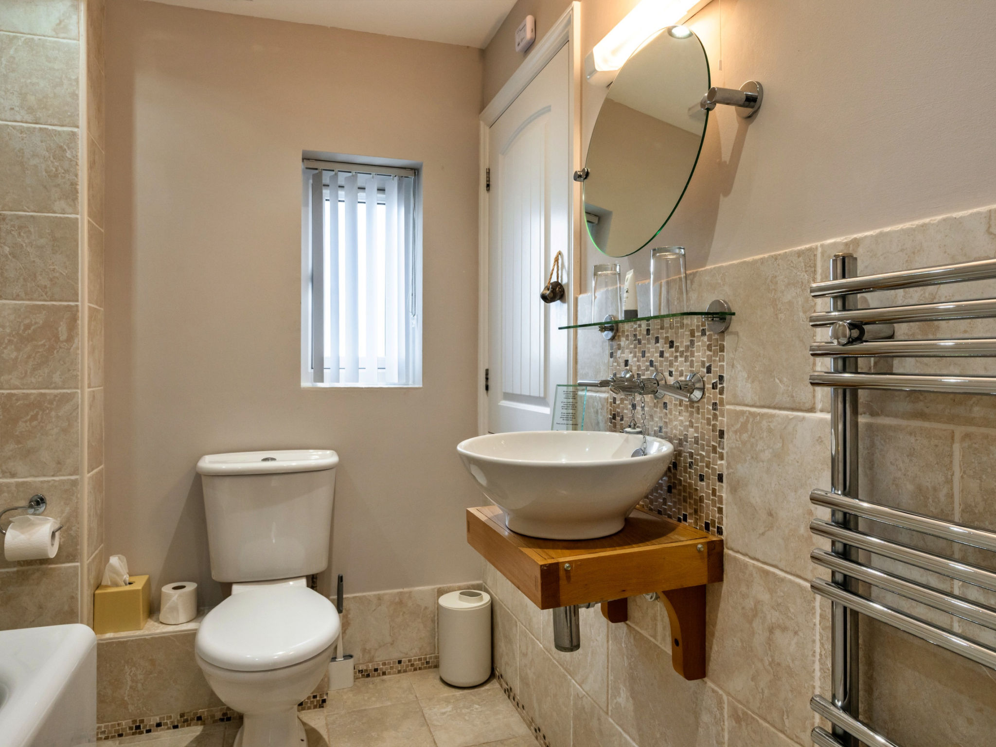 Hollies Cottage, Oak (3 bed) - Binnen