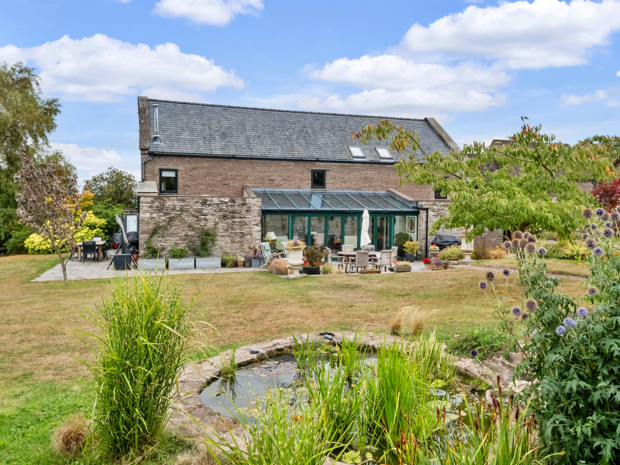 New Lodge Granary - Outside