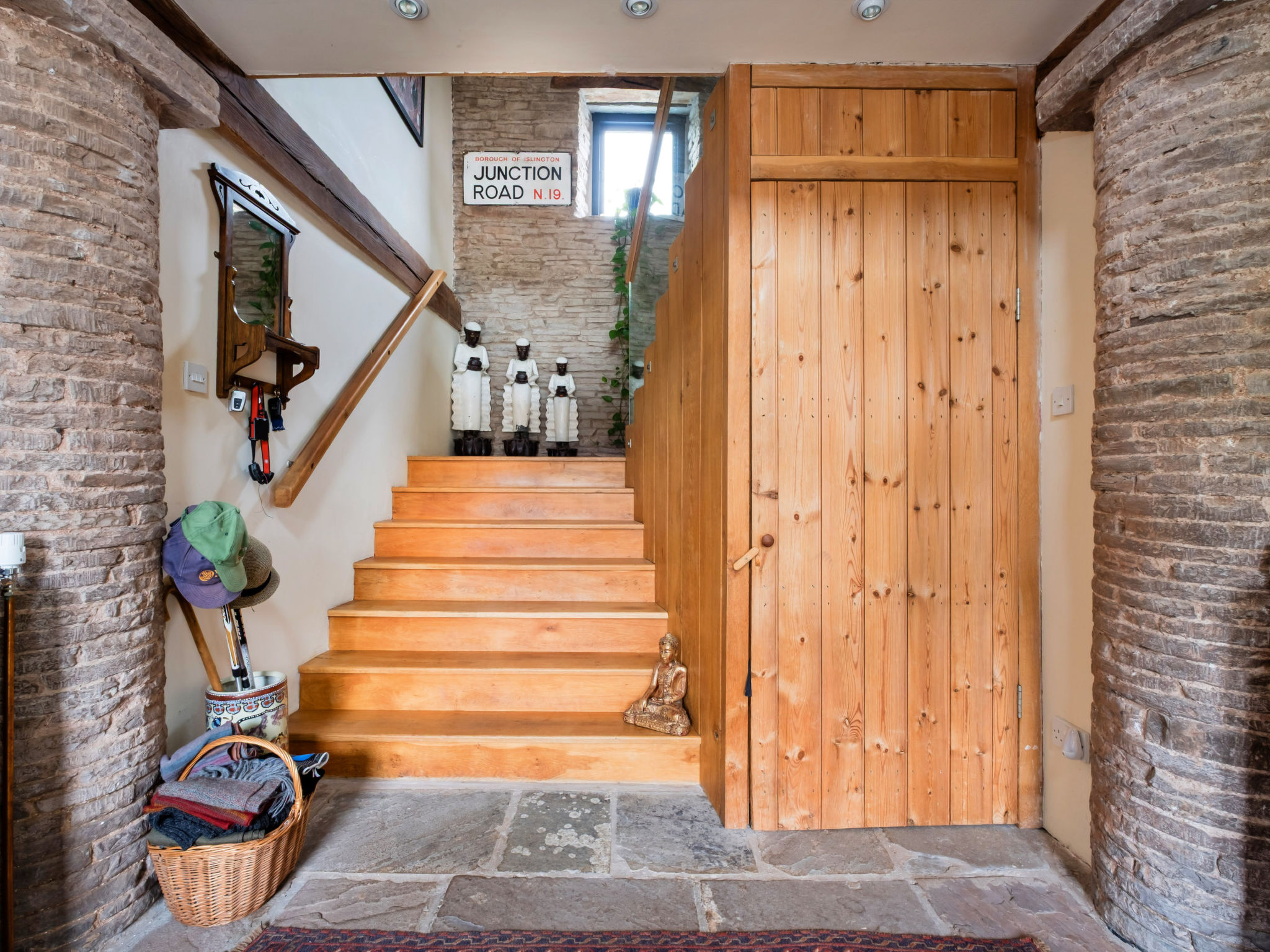New Lodge Granary - Outside