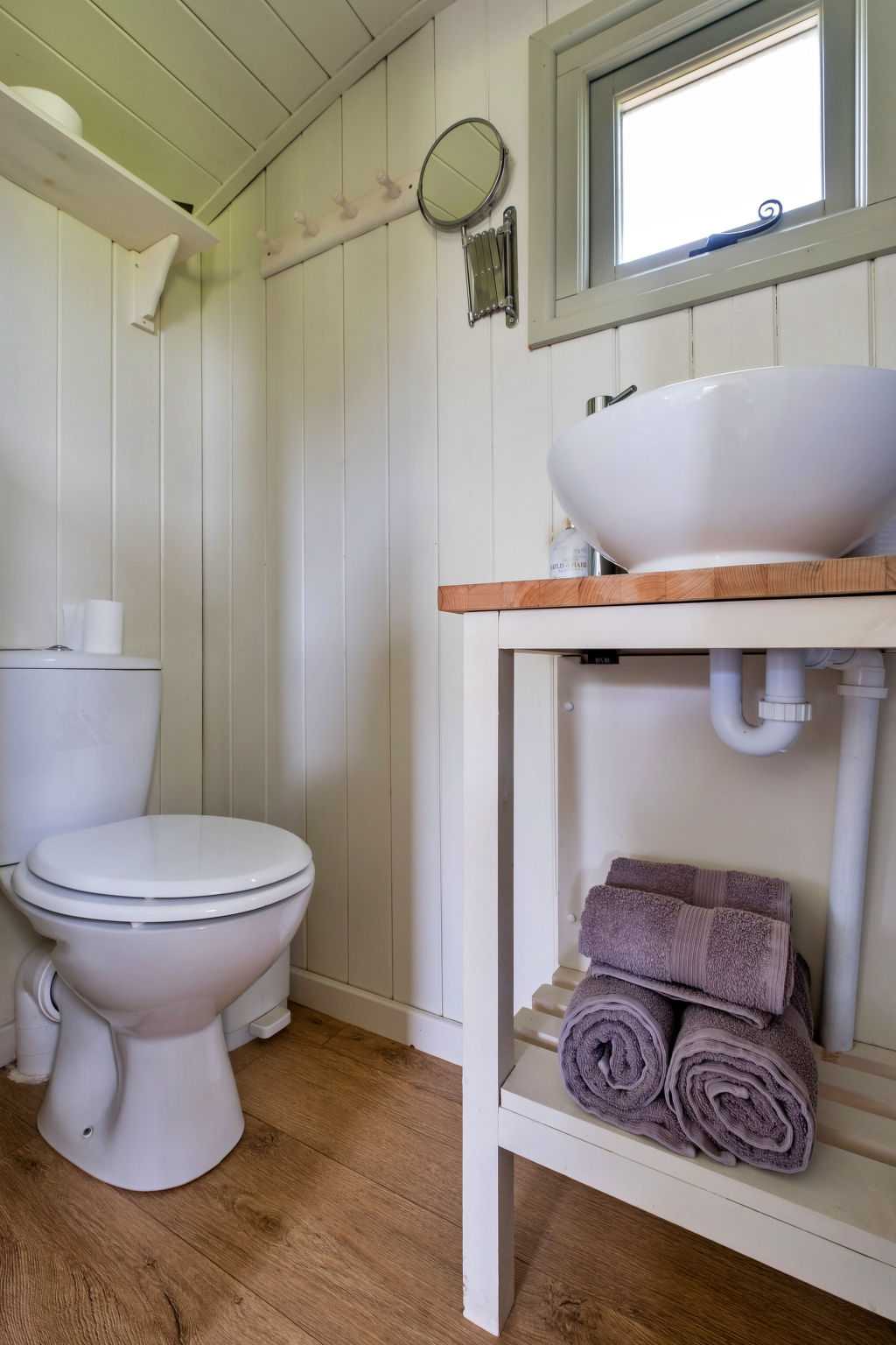Hay and Hedgerow Glamping-Drinnen