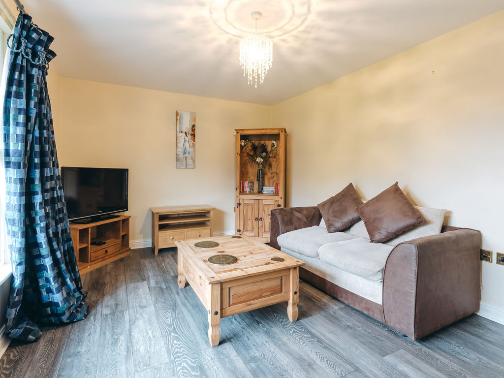 Netley Hall - Poppy.