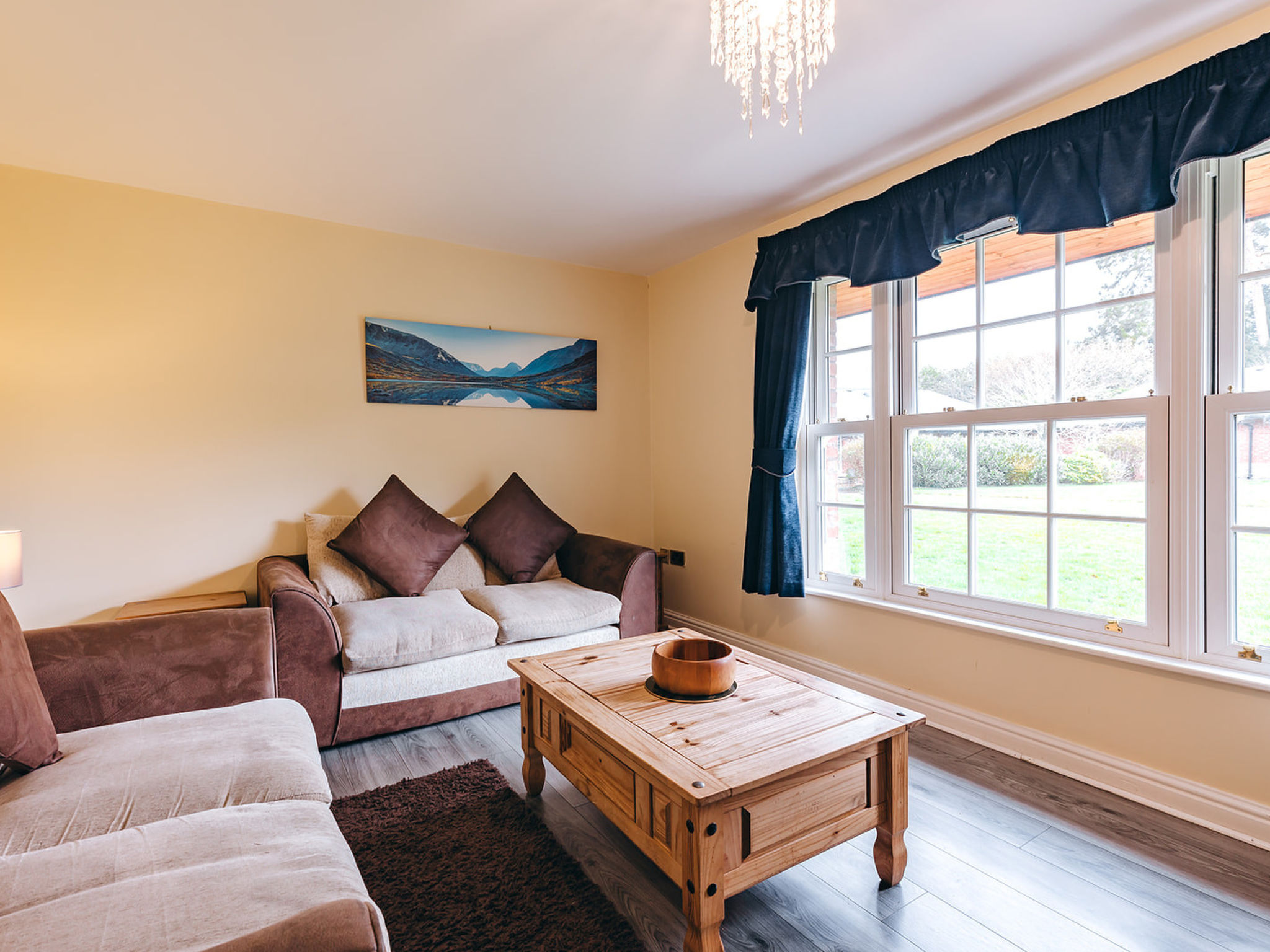 Netley Hall - Thyme-Drinnen
