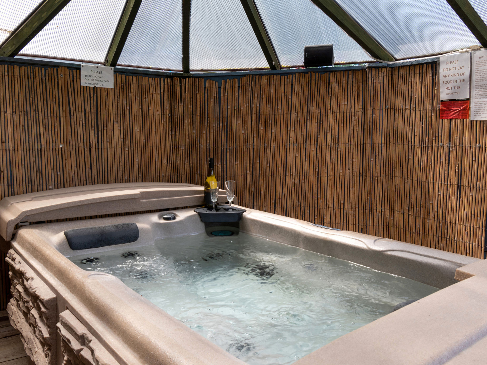 The Grove Annexe-Drinnen
