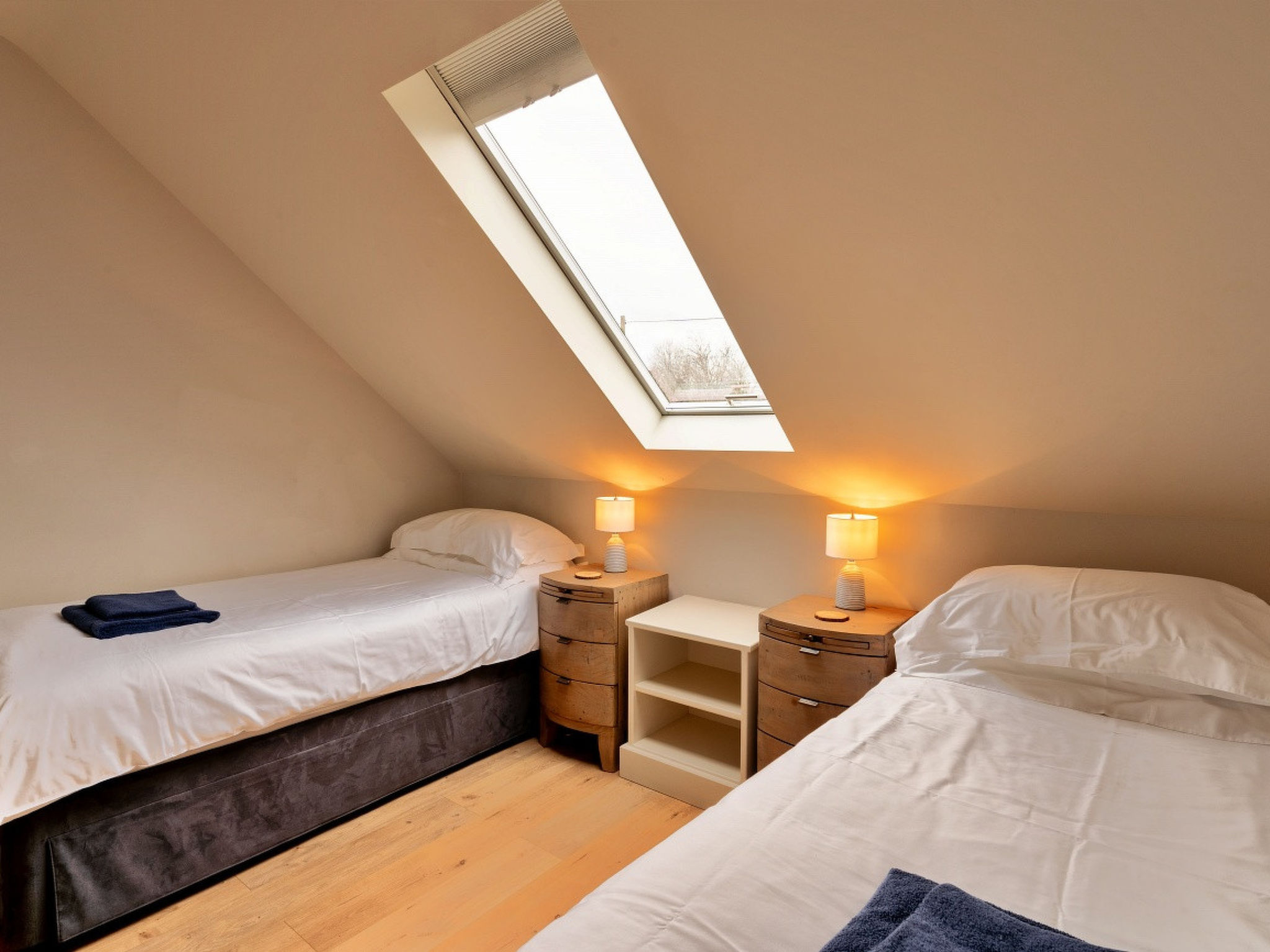 Oak Cottage-Binnen