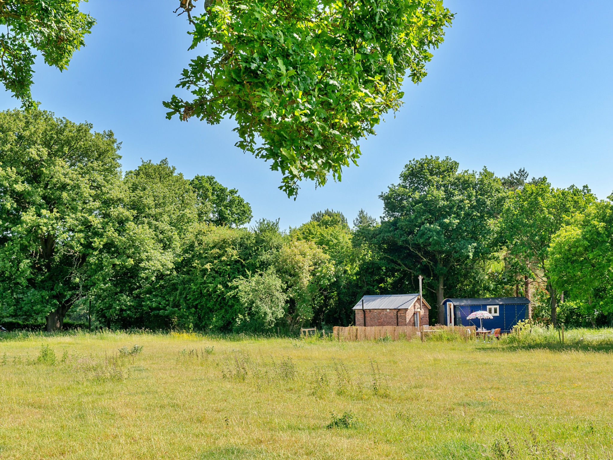 Shrawardine Train Carriage-Draußen