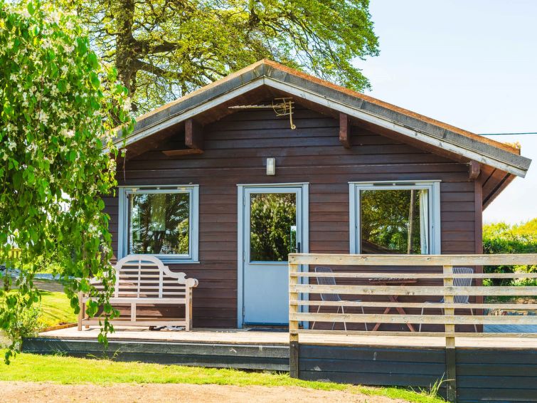 Aan het meer: Vrijstaand chalet Lodge 2 in Launceston in Launceston