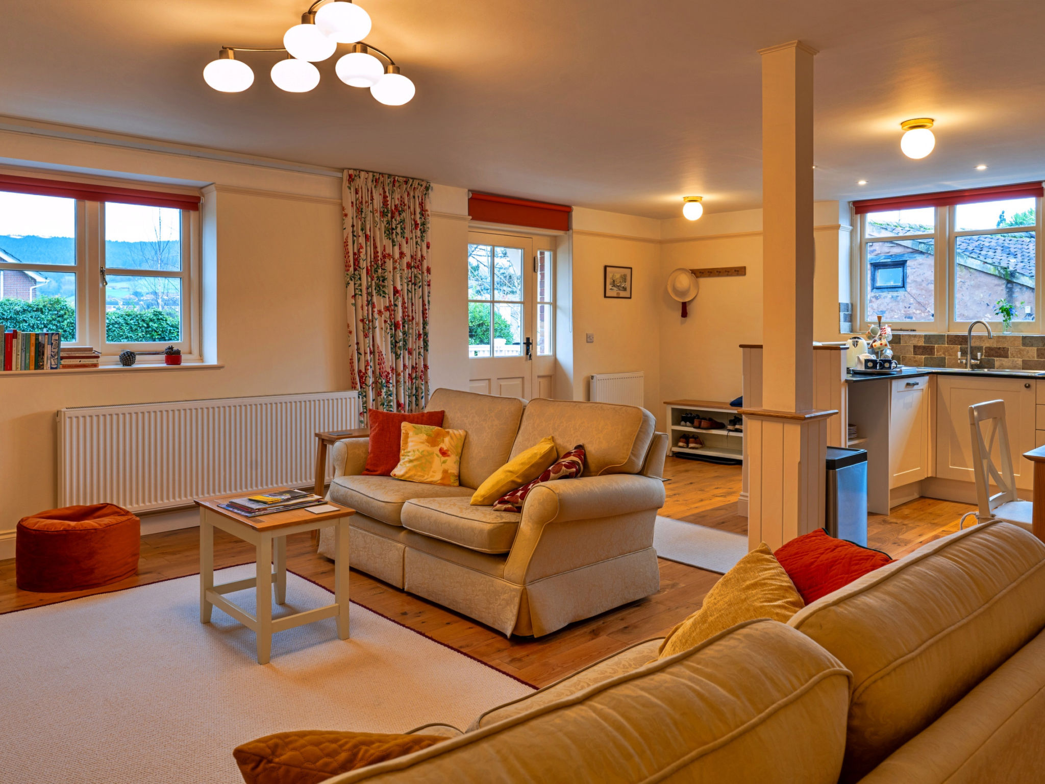 Lower School Cottages-Binnen