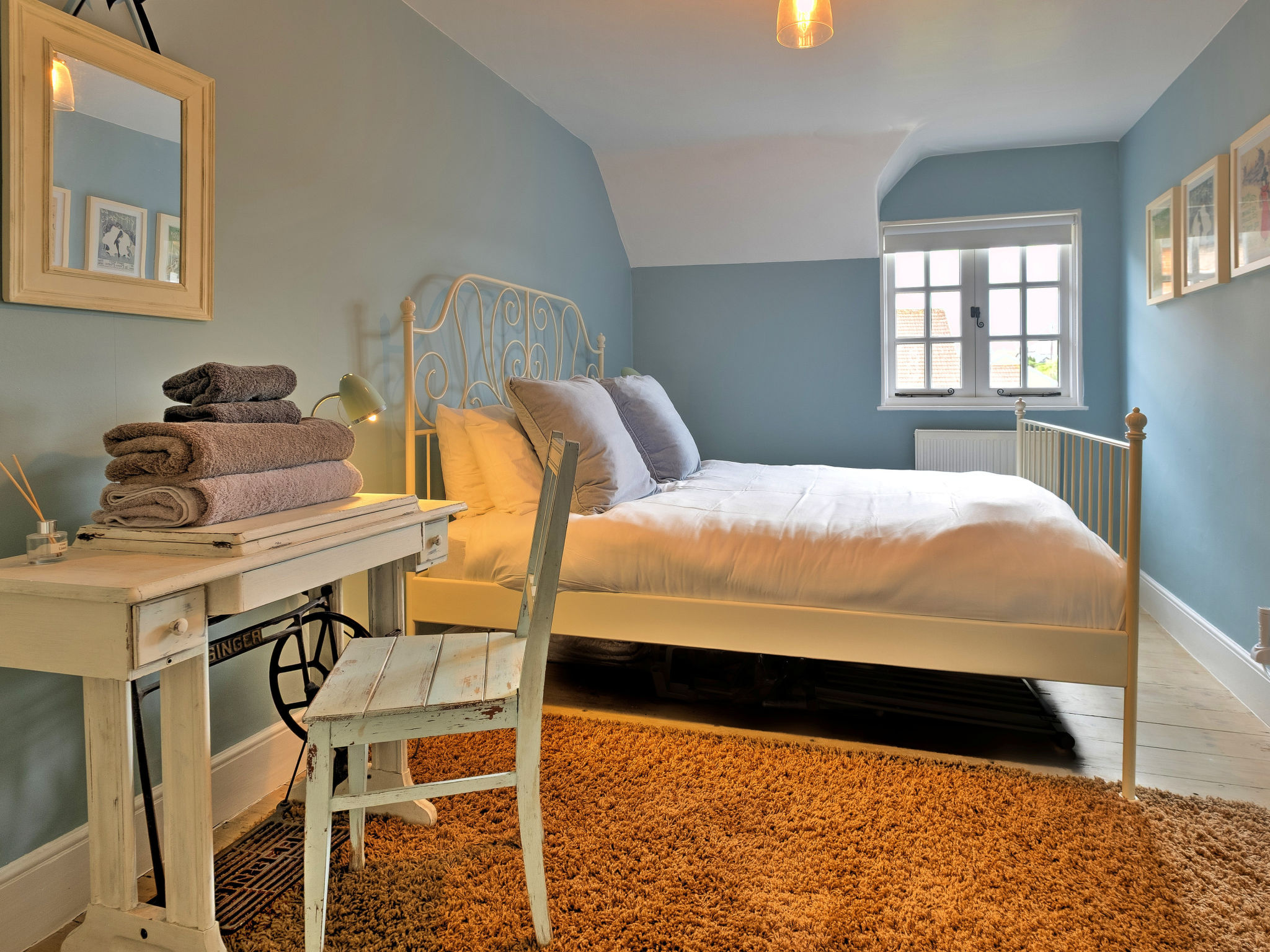 3 Elm Cottage-Binnen