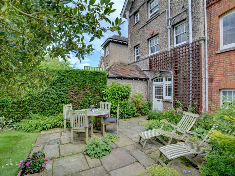 Garden Apartment in Sandwich