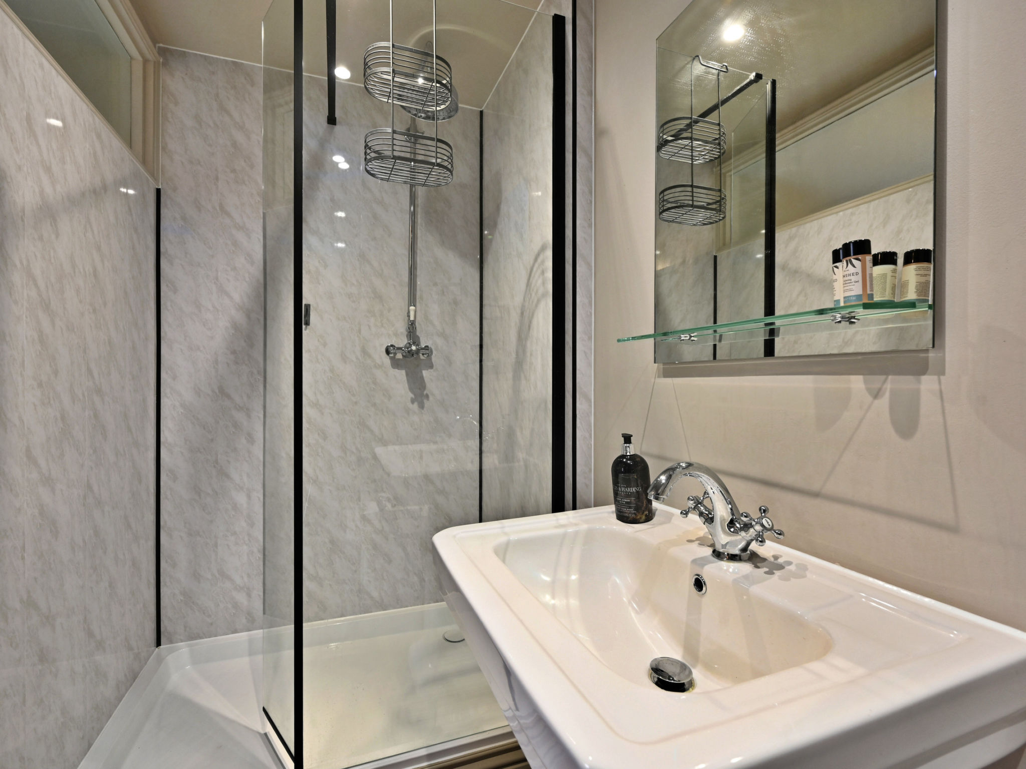 St Germain's Annexe - Inside
