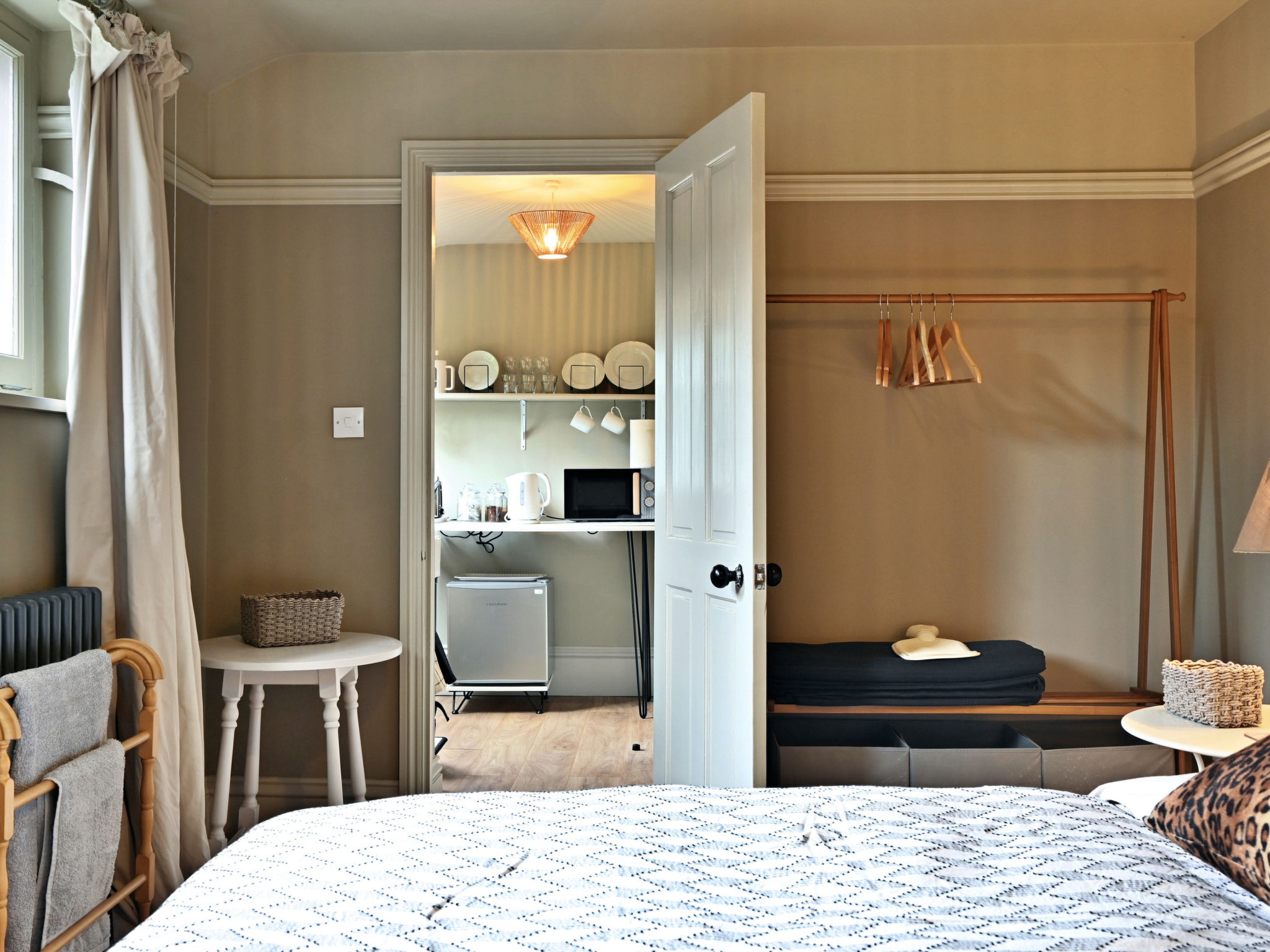 St Germain's Annexe - Inside