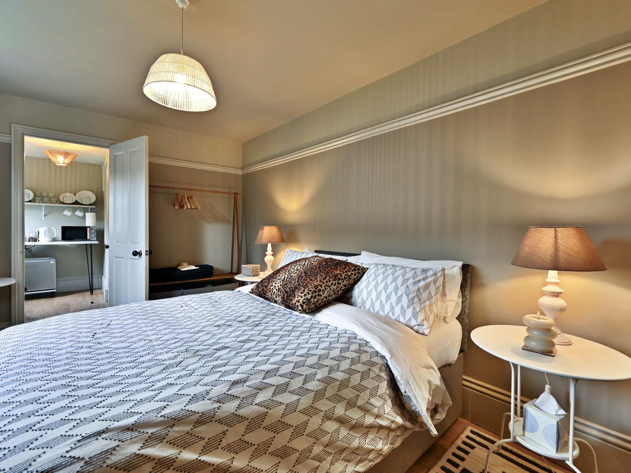 St Germain's Annexe - Inside