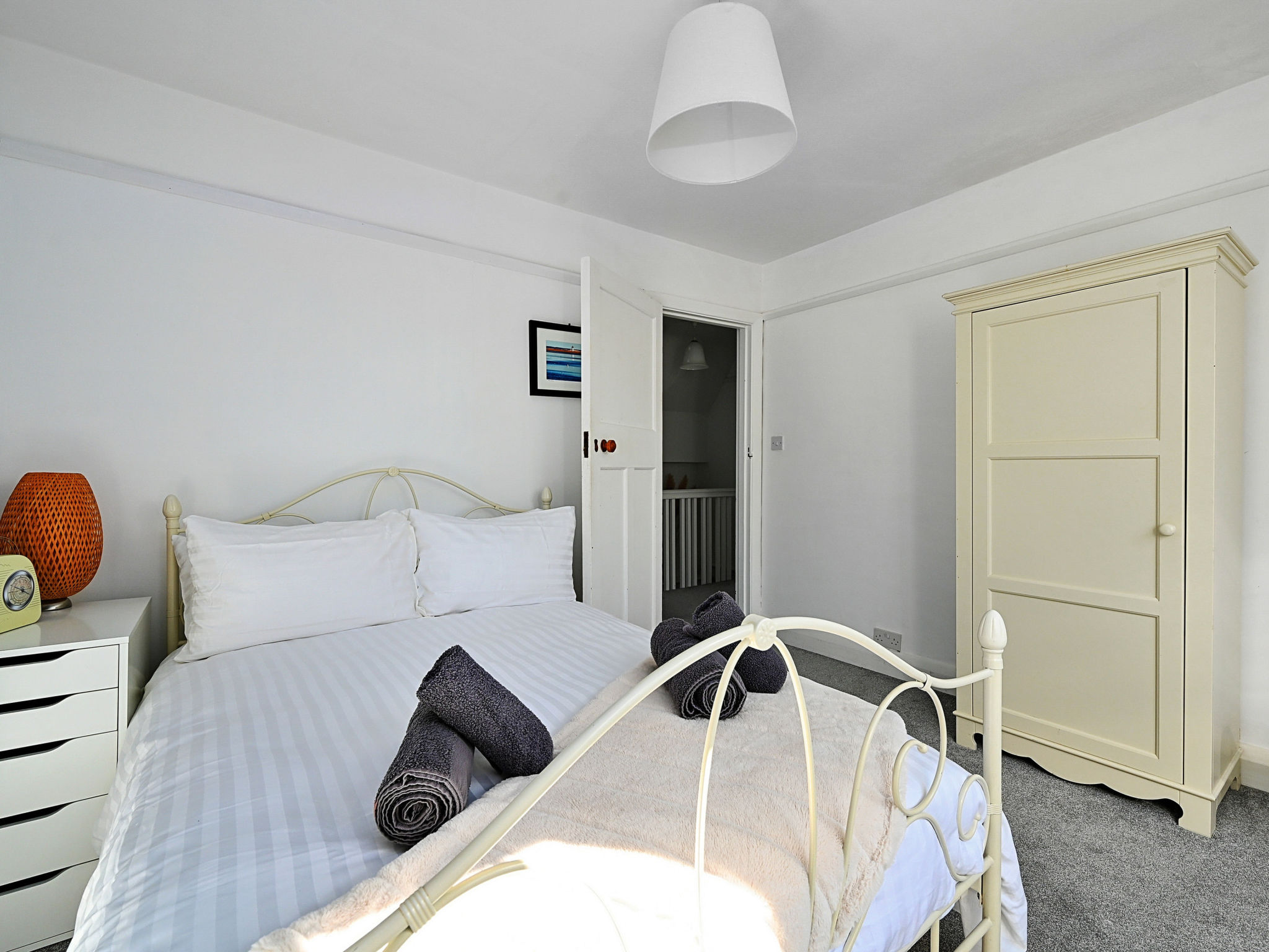 Maison 19, South Way – Chambre, photo 15 sur 33