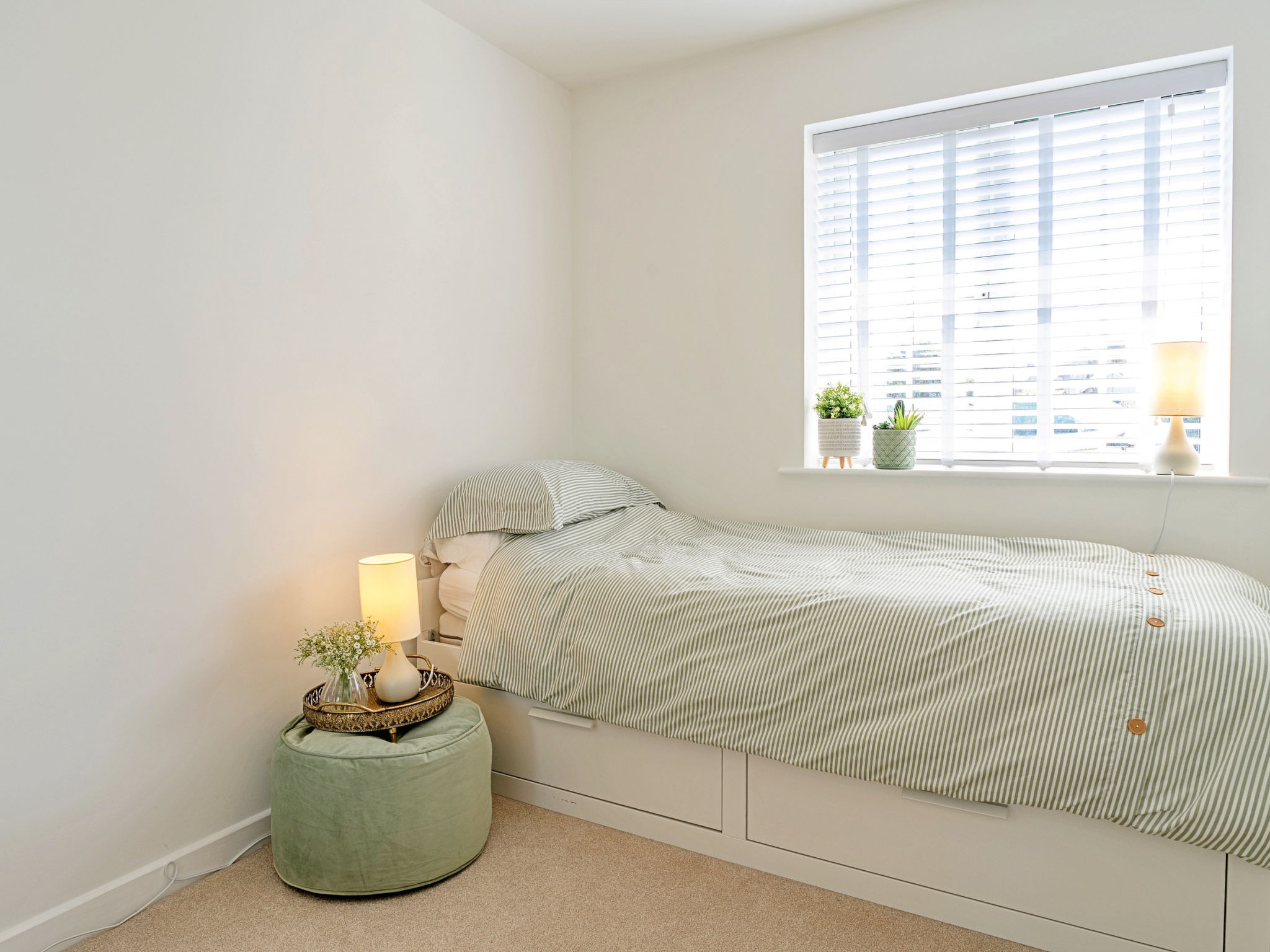Strand Mews-Inside