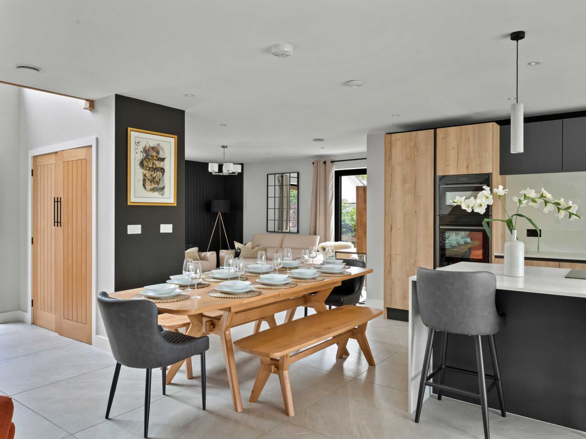 Orchard Rise - Binnen