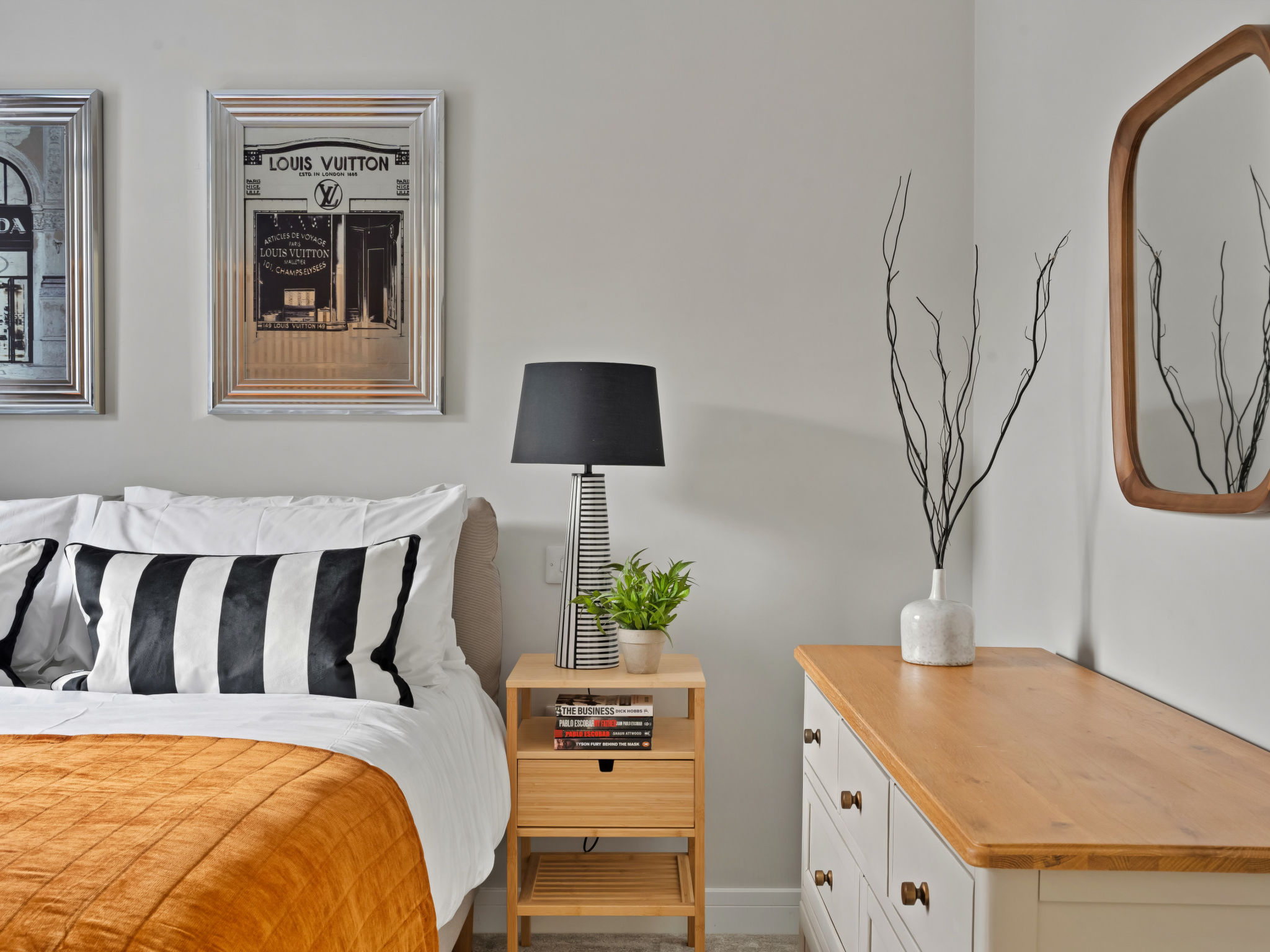 Orchard Rise - Binnen