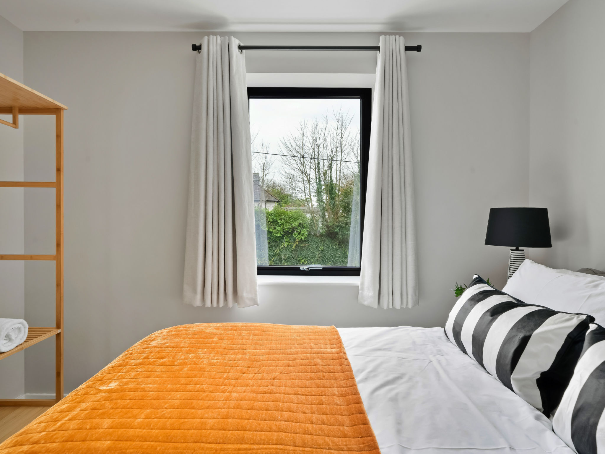 Orchard Rise - Binnen