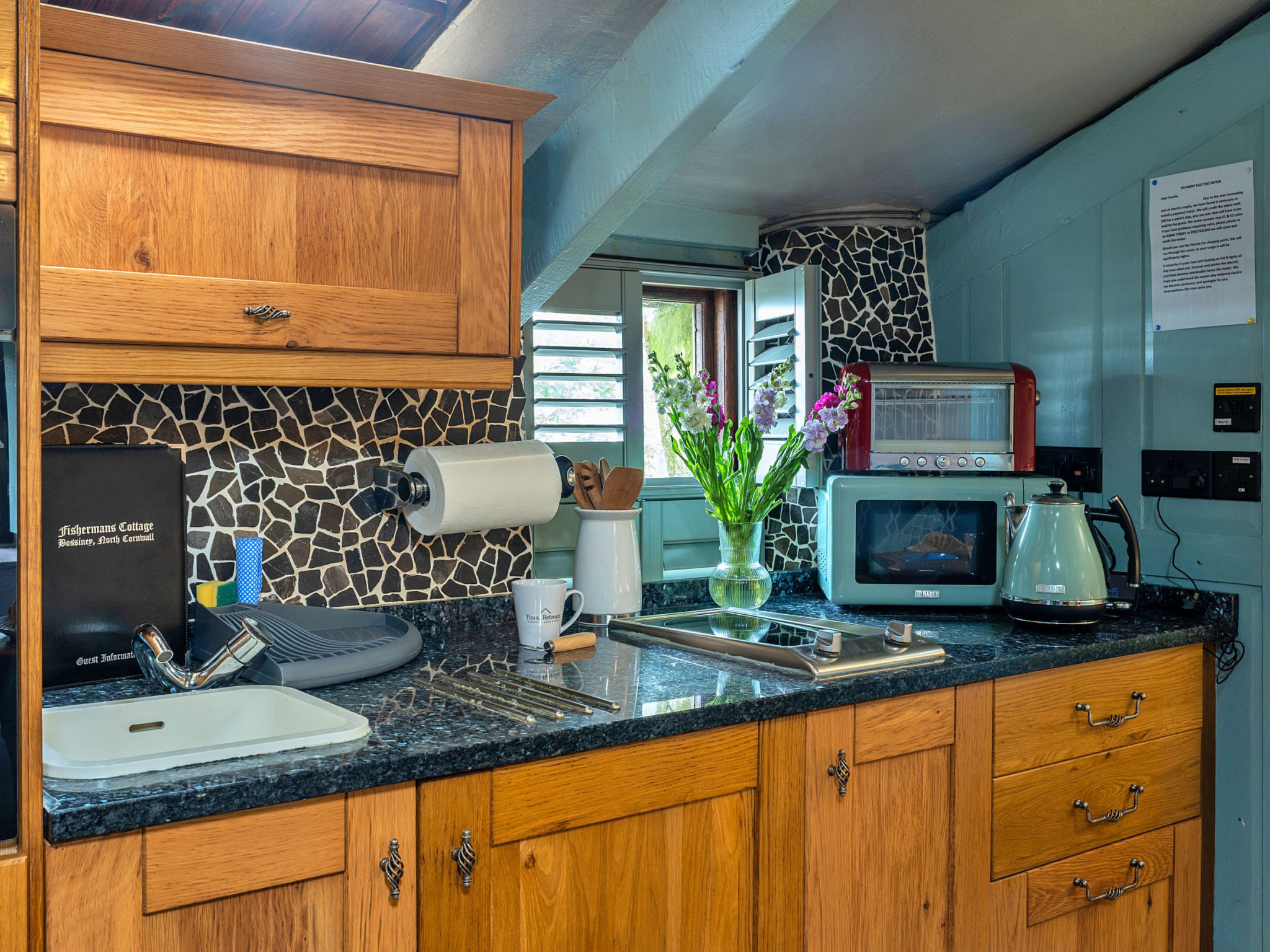 Fisherman's Cottage-Inside