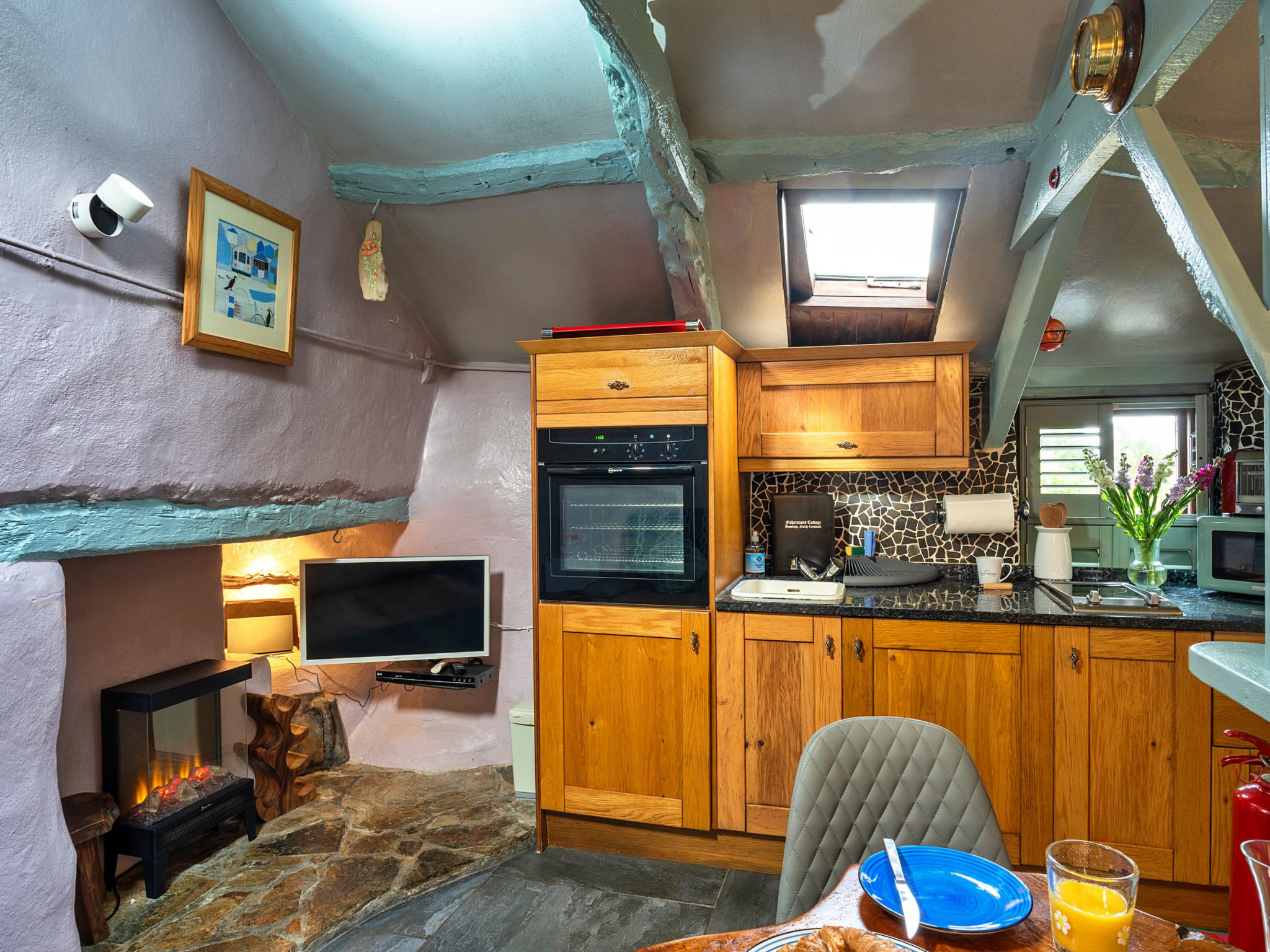 Fisherman's Cottage-Inside