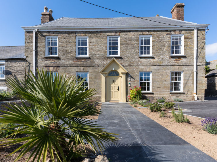 ARC Padstow Translation missing: cottages_en.helpers.properties.accommodation_type.holiday_resort in Padstow