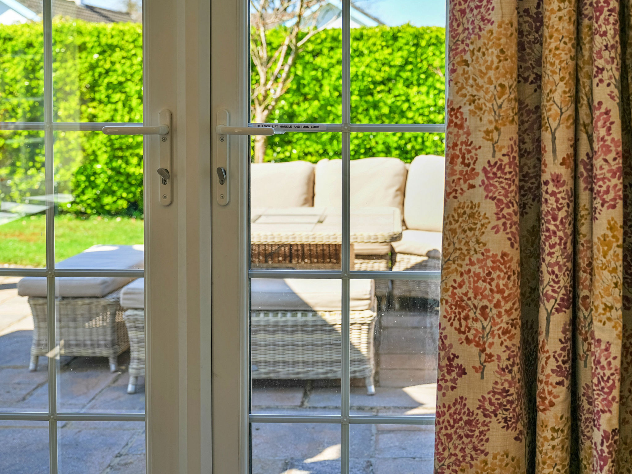Sunny Nook-Inside
