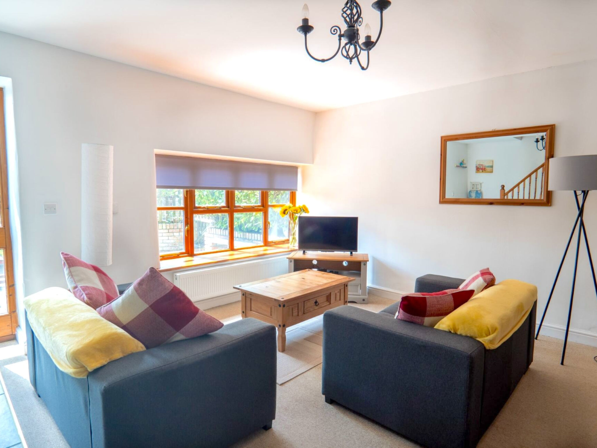 Rosemary Cottage at Widemouth Bay - Binnen