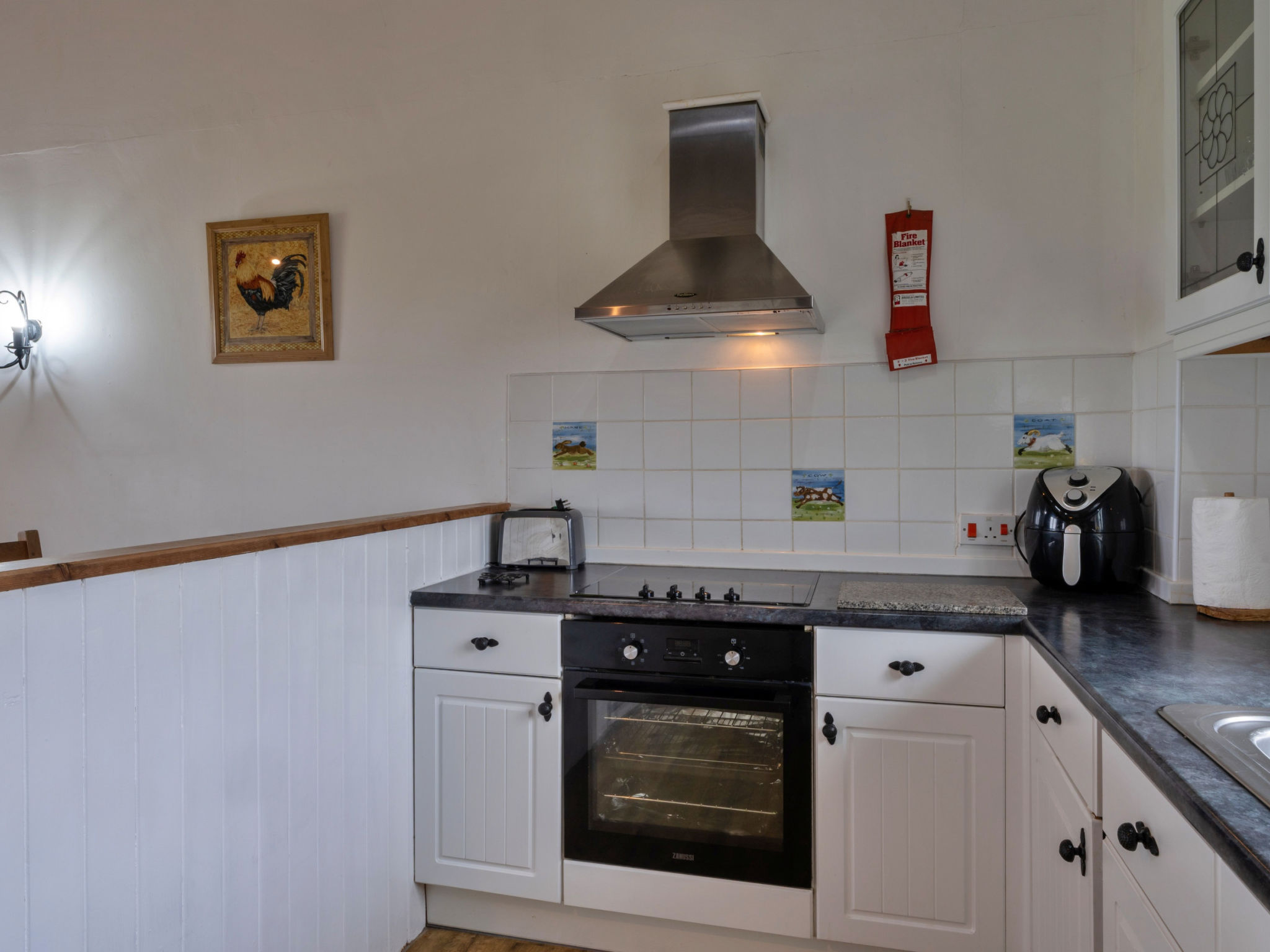 Squire, Quinceborough Farm - Binnen