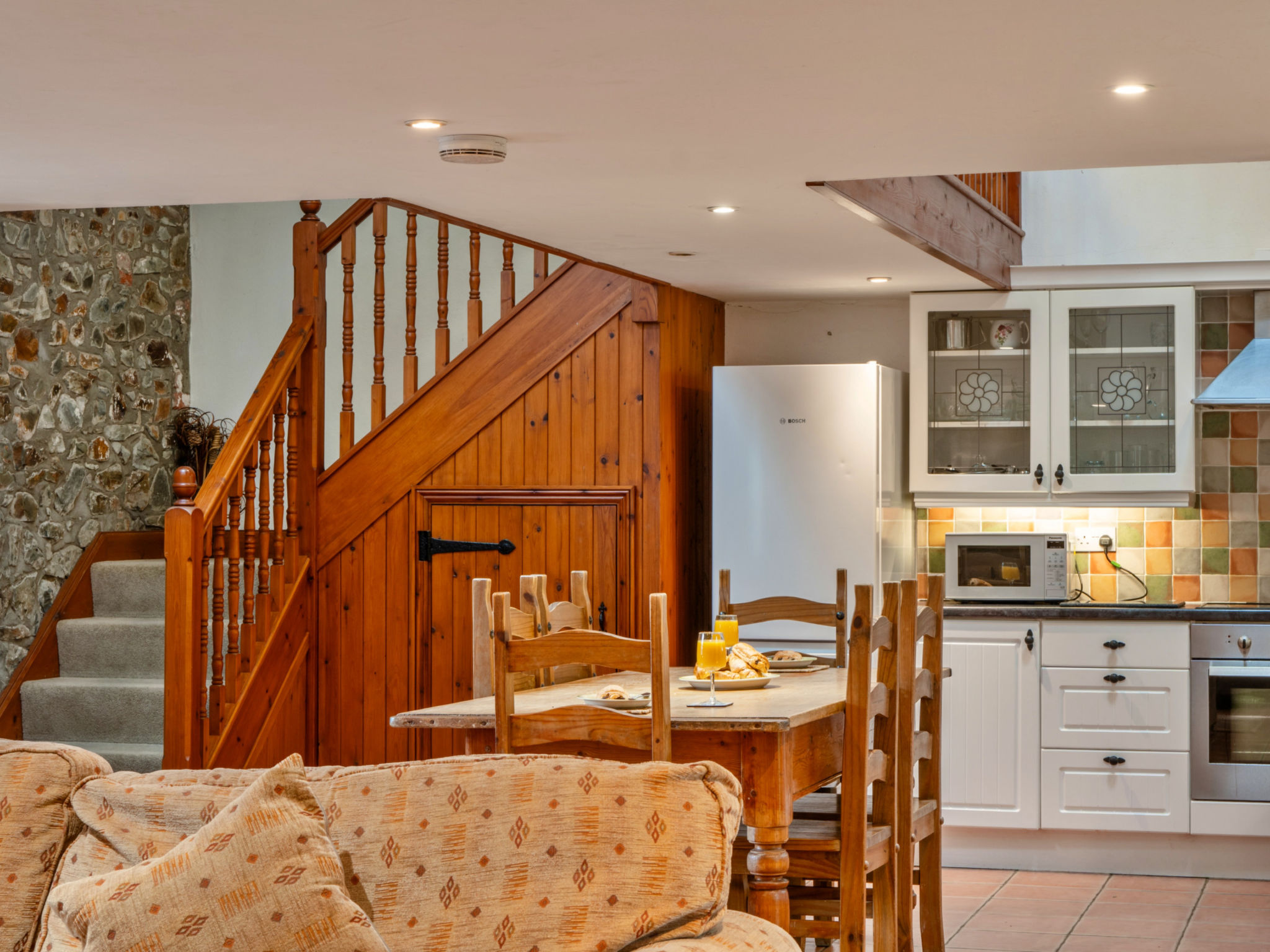 Roost, Quinceborough Farm - Binnen