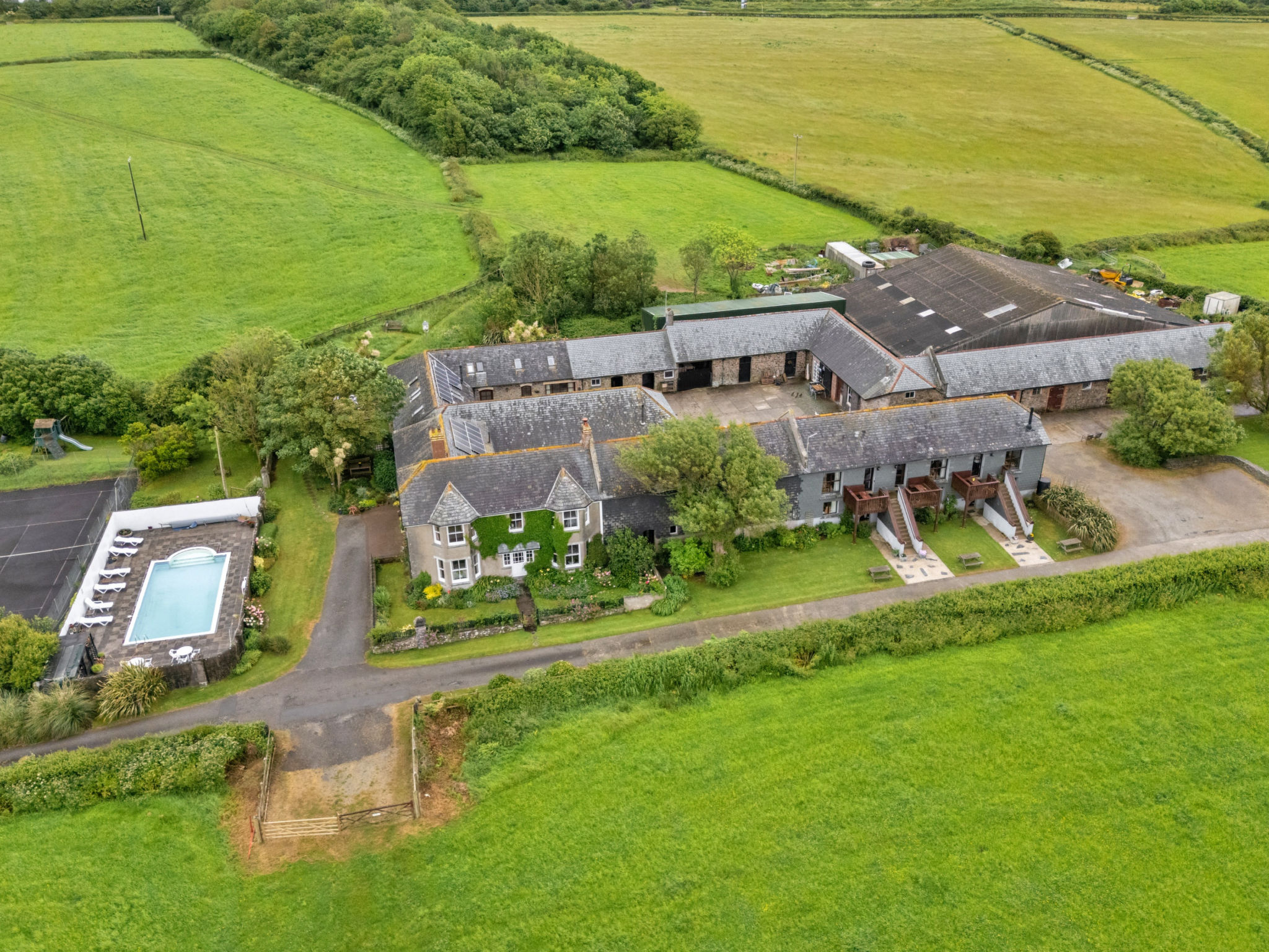 Mucklow, Quinceborough Farm - Buiten