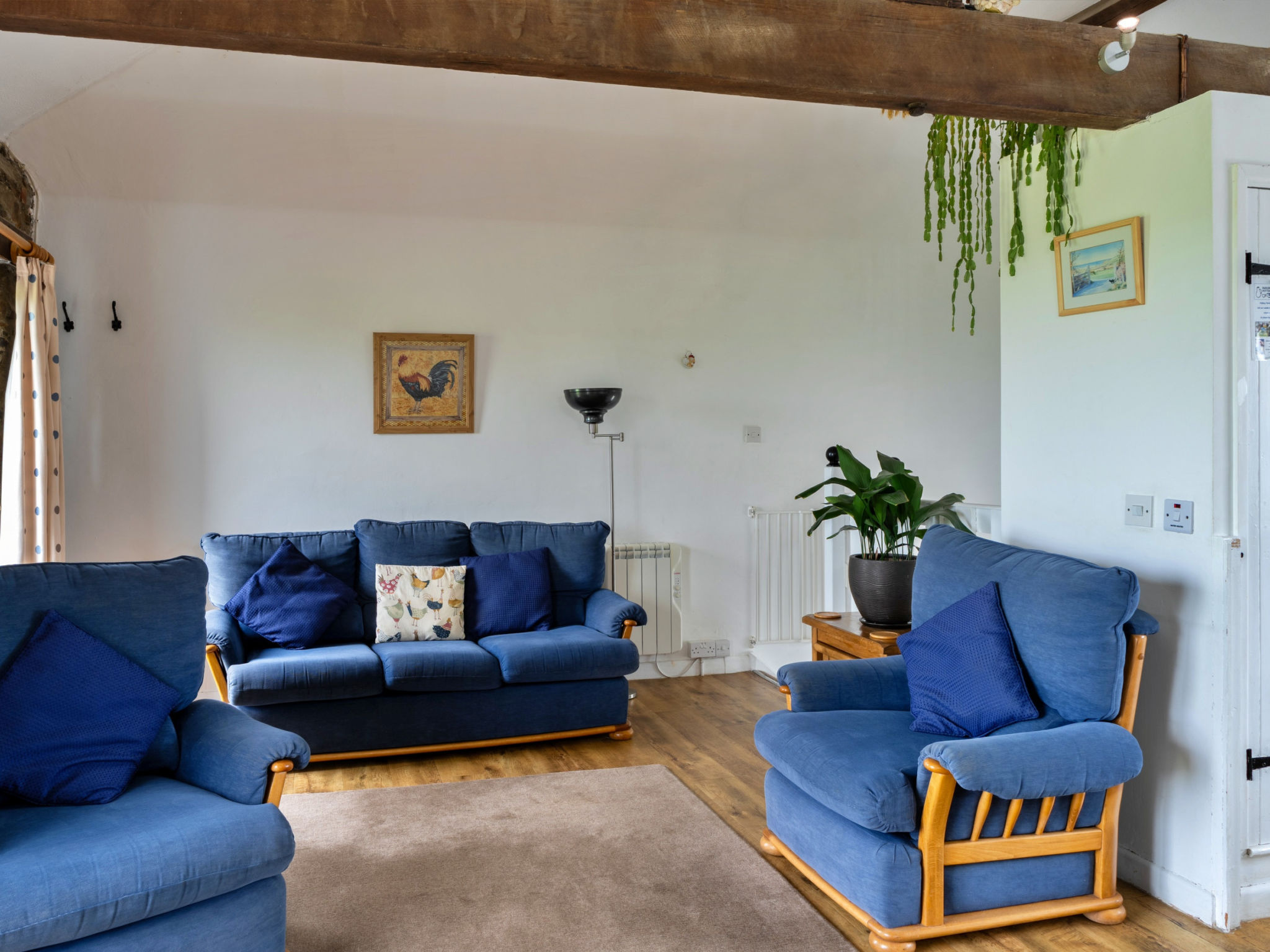 Mucklow, Quinceborough Farm - Binnen