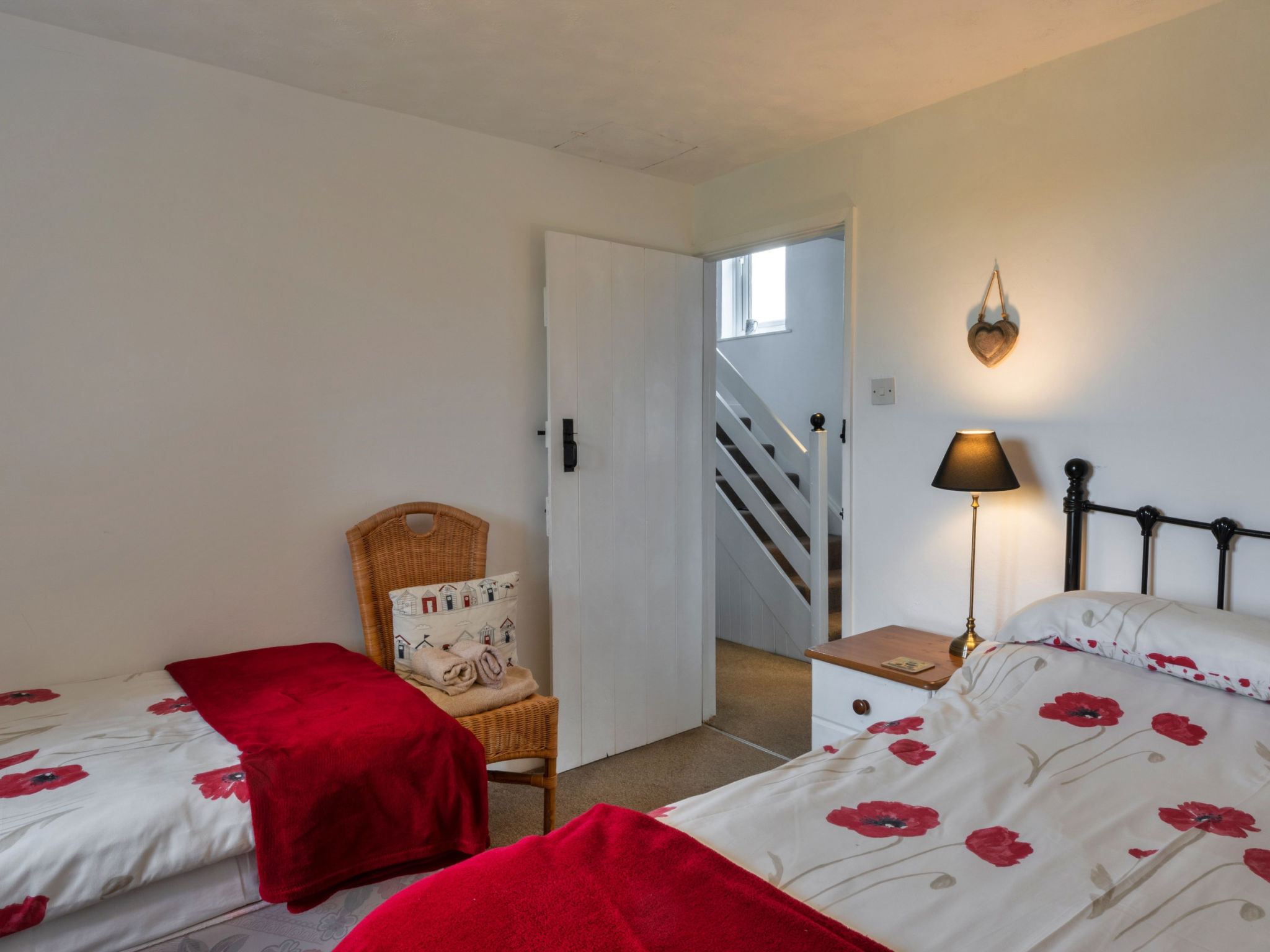 Mucklow, Quinceborough Farm - Binnen