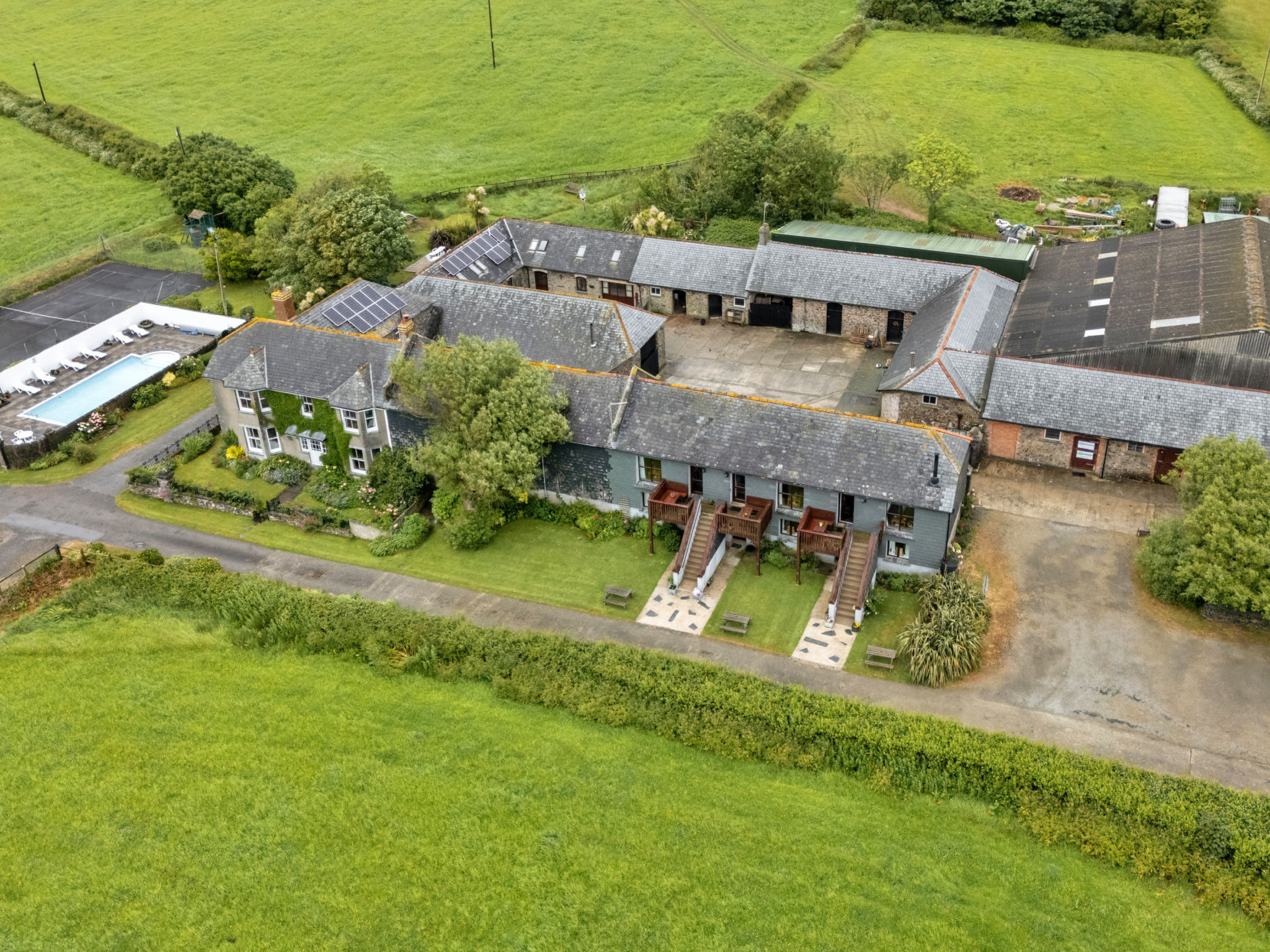 Mucklow, Quinceborough Farm - Buiten