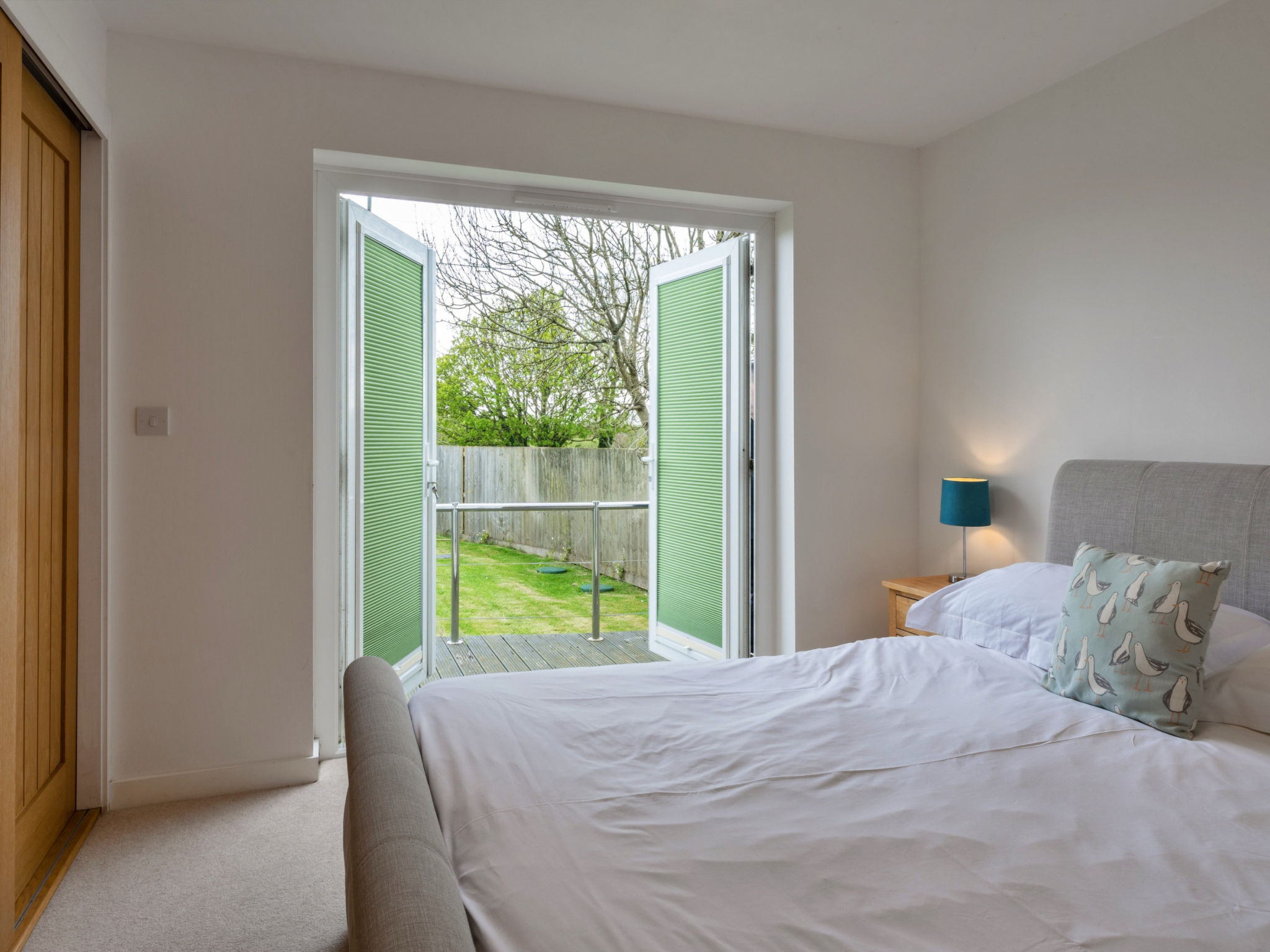 Tregirls - Inside