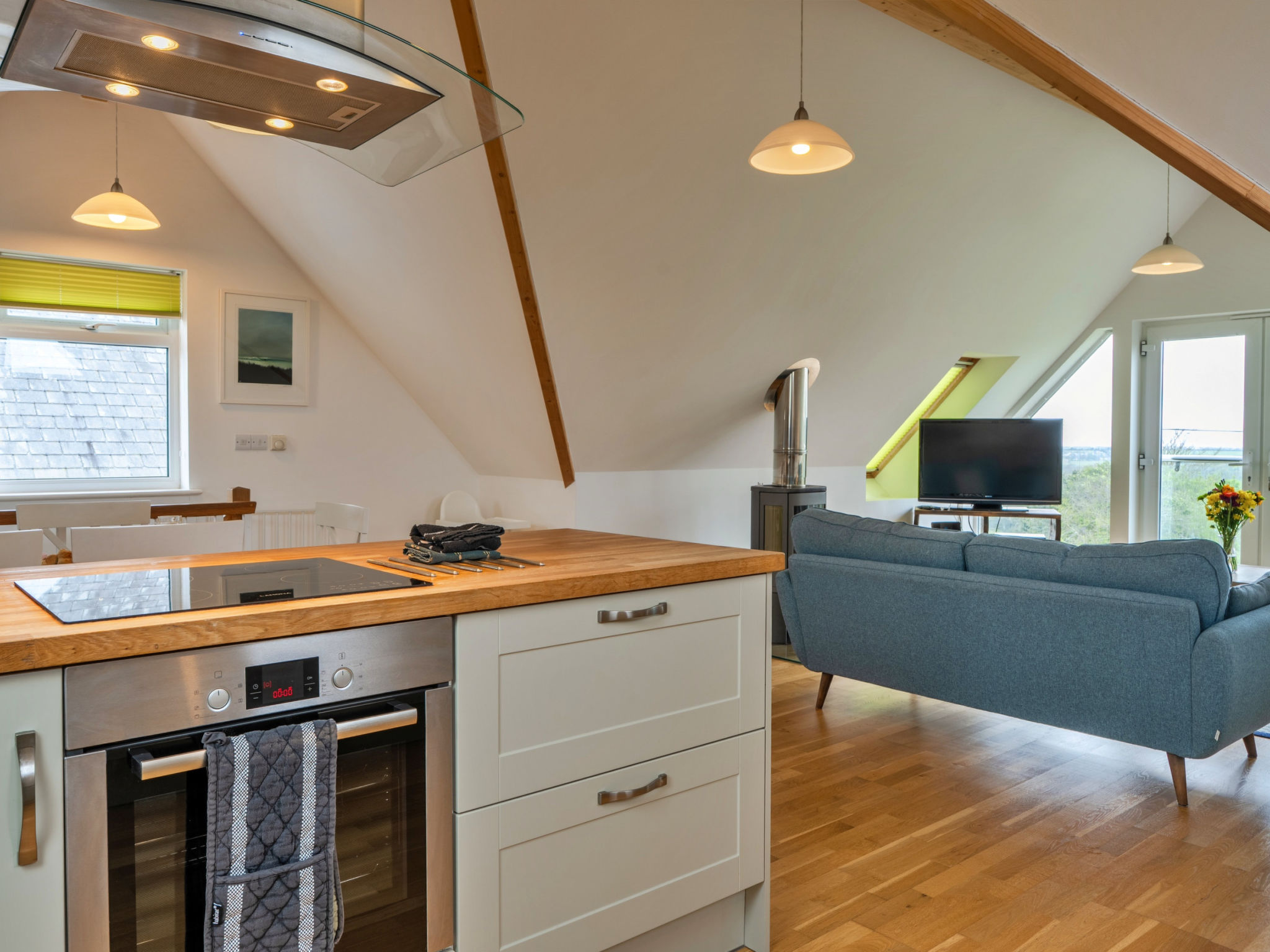 Tregirls - Inside