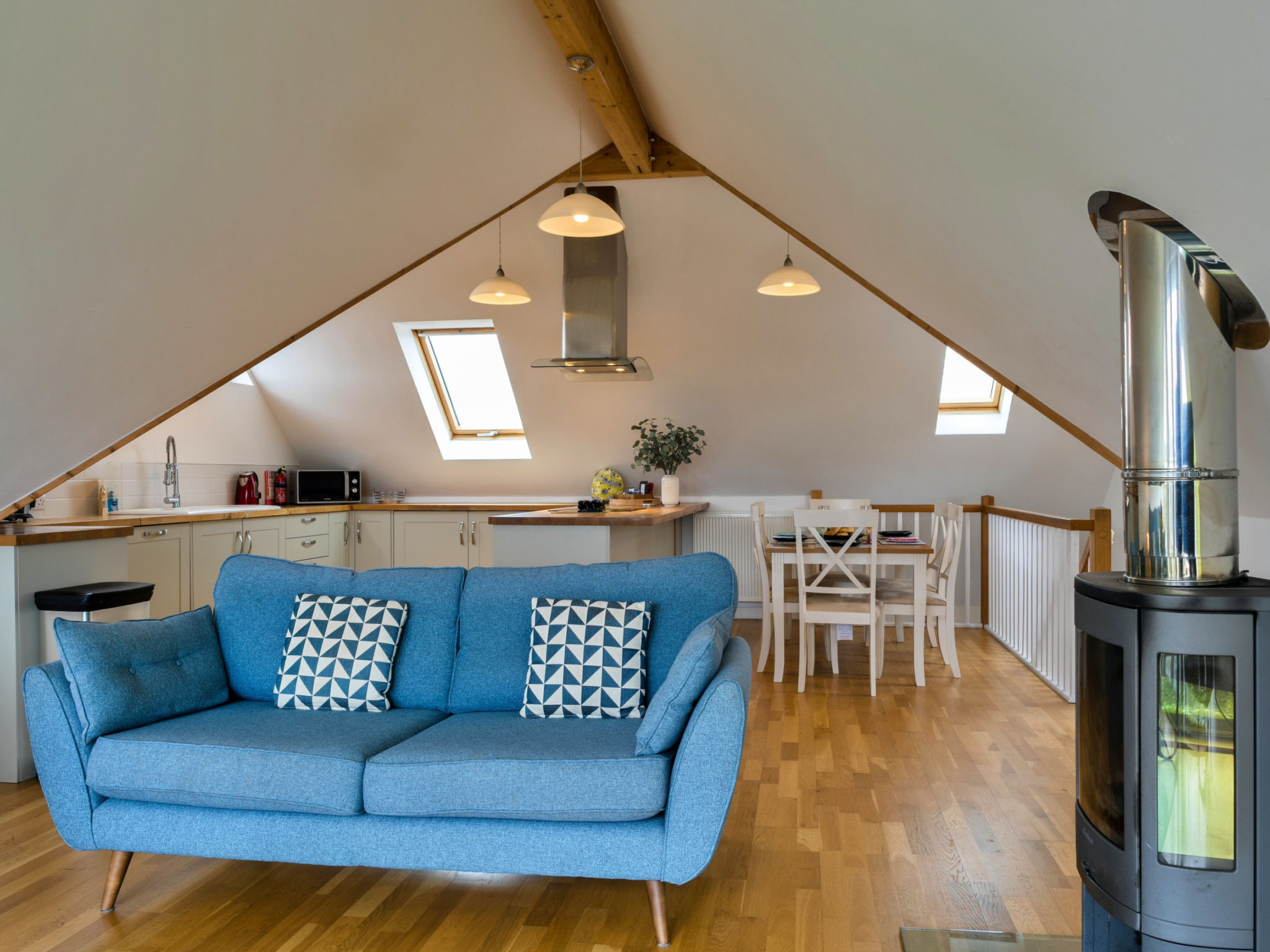 Tregirls - Inside