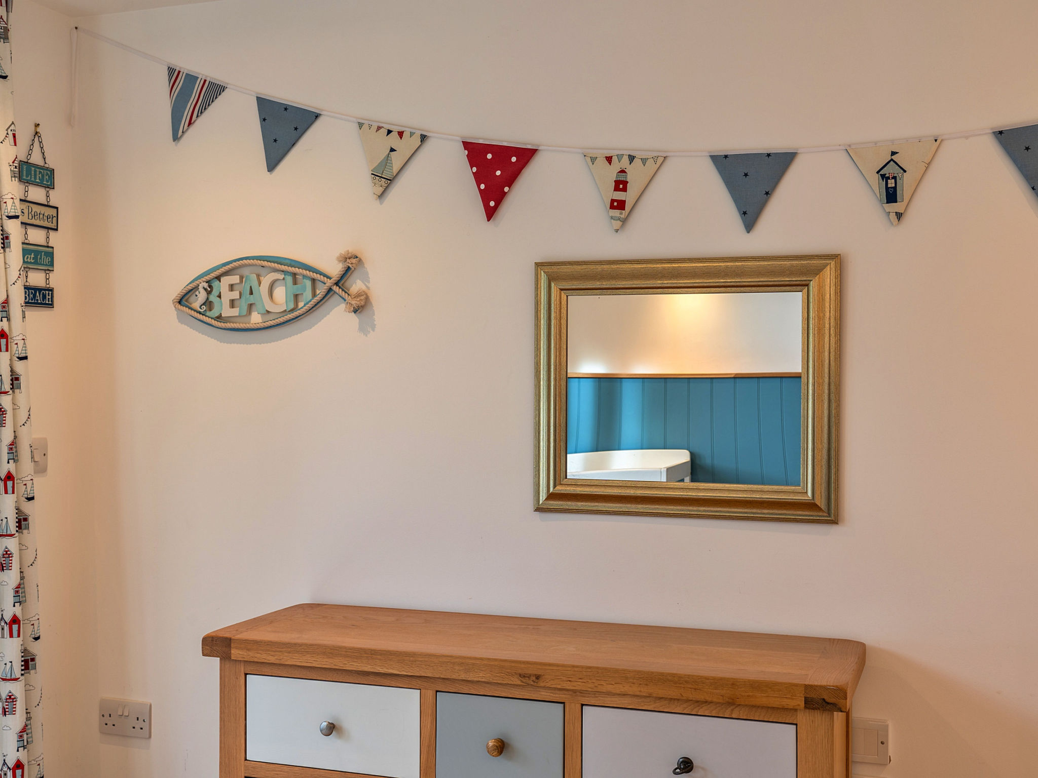 Dingles Cottage-Inside