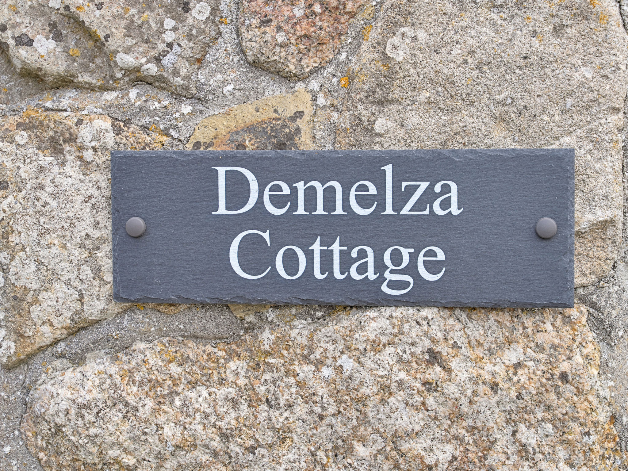 Demelza Cottage-Outside