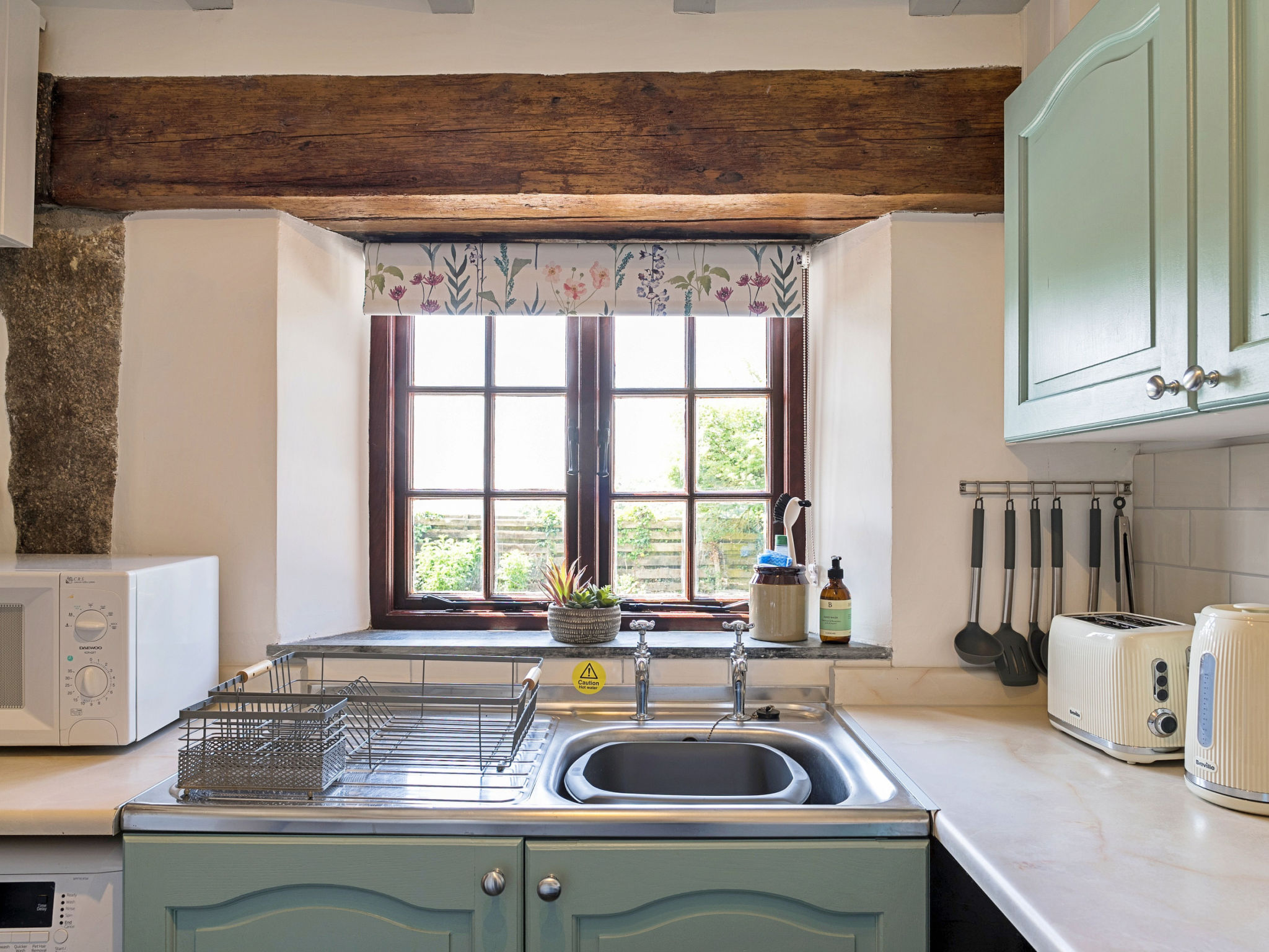 Demelza Cottage-Inside