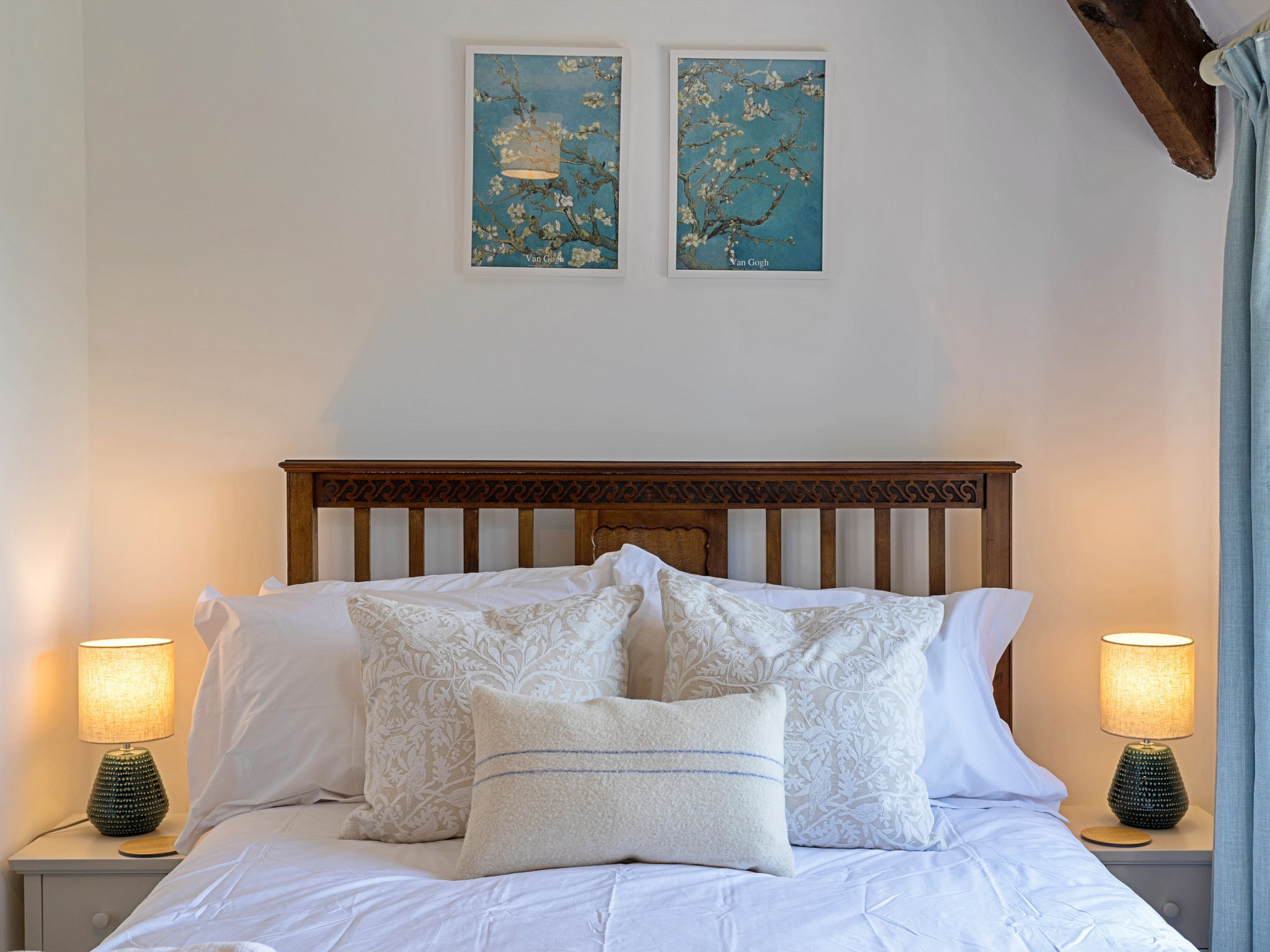 Demelza Cottage-Inside