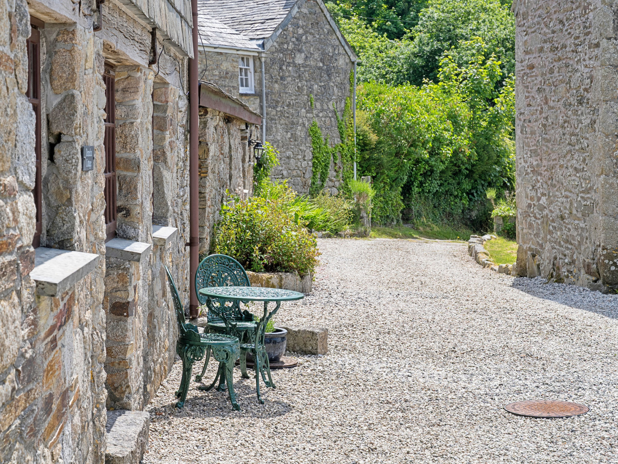 Demelza Cottage-Outside